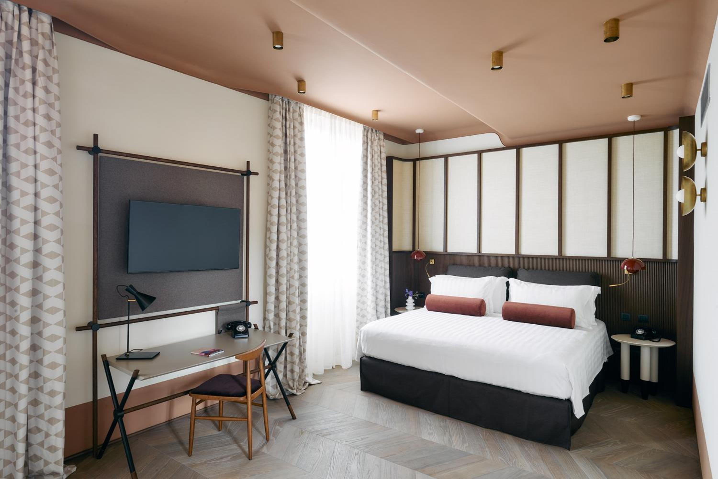 Superior King Room photo 1