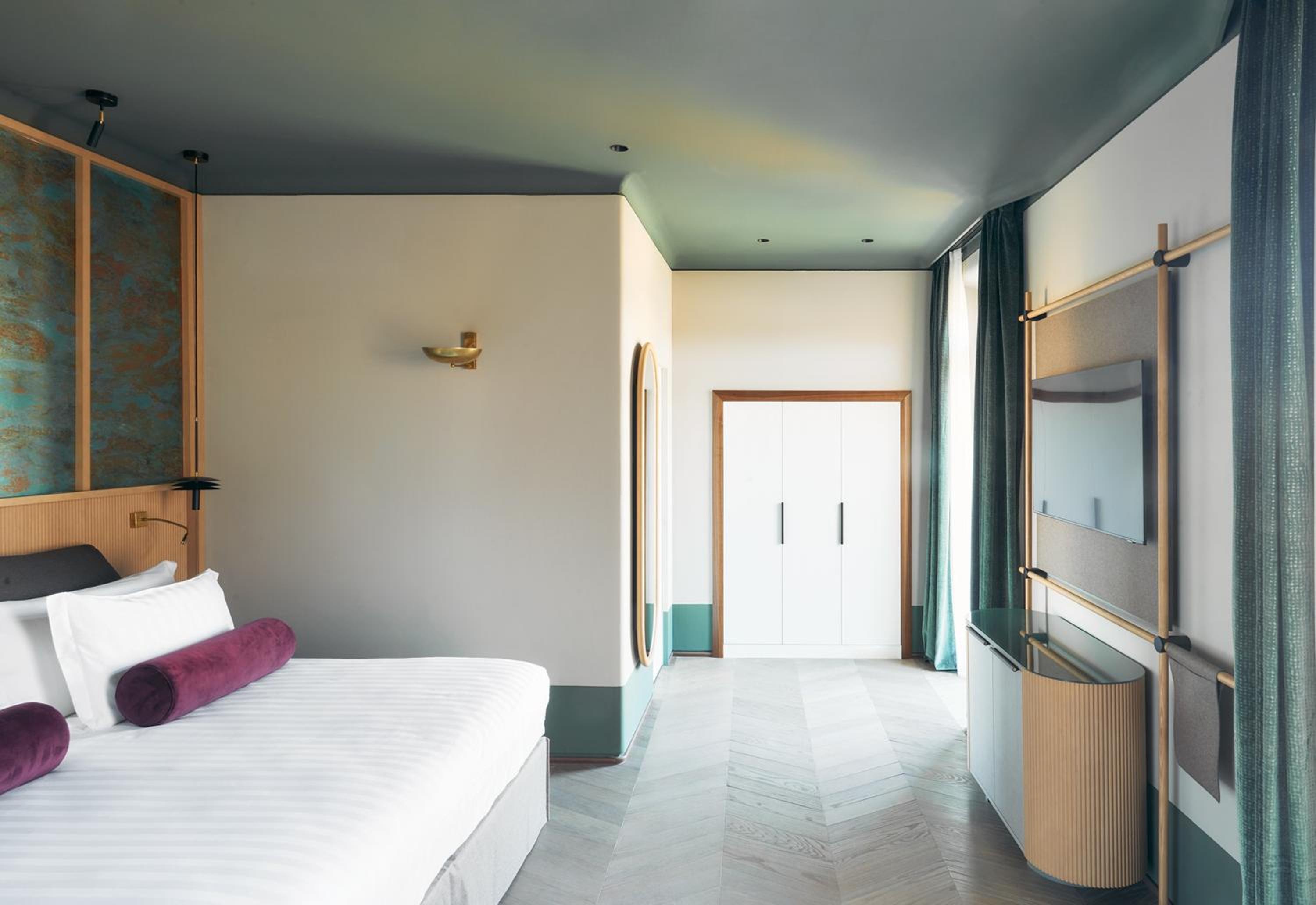 Superior Double or Twin Room with City View photo 1