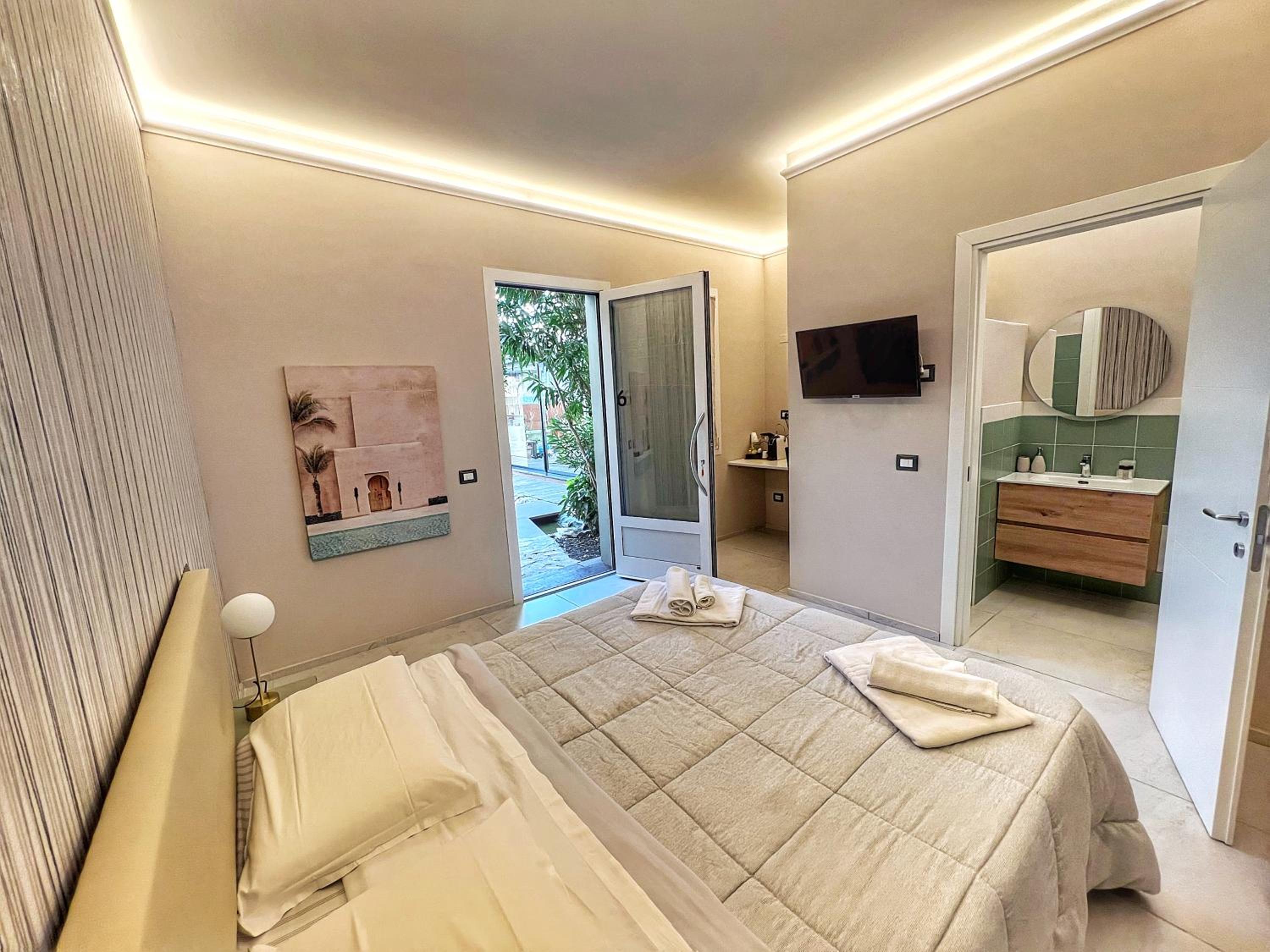 King Room with Garden View