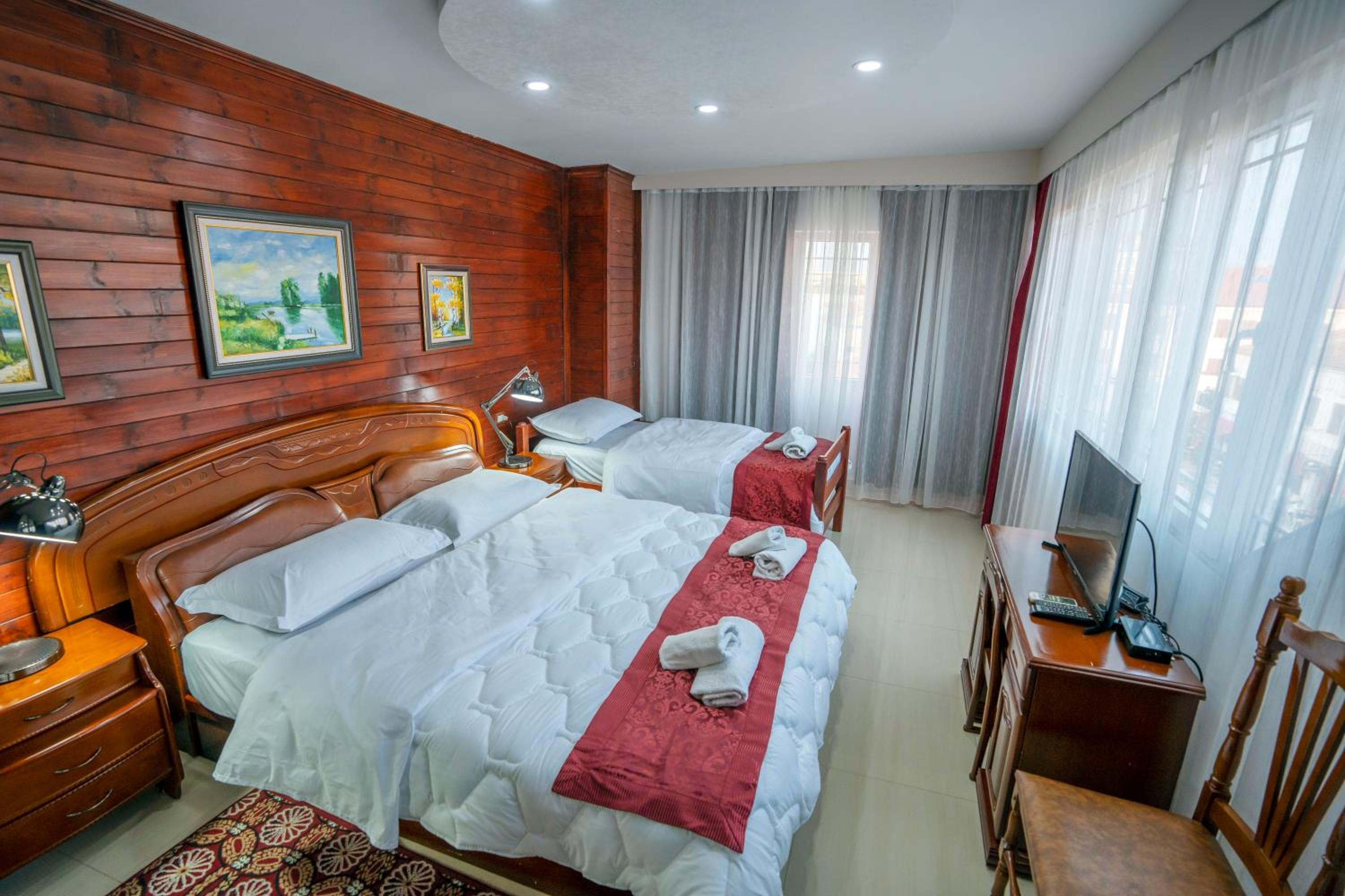 Triple Room With City View