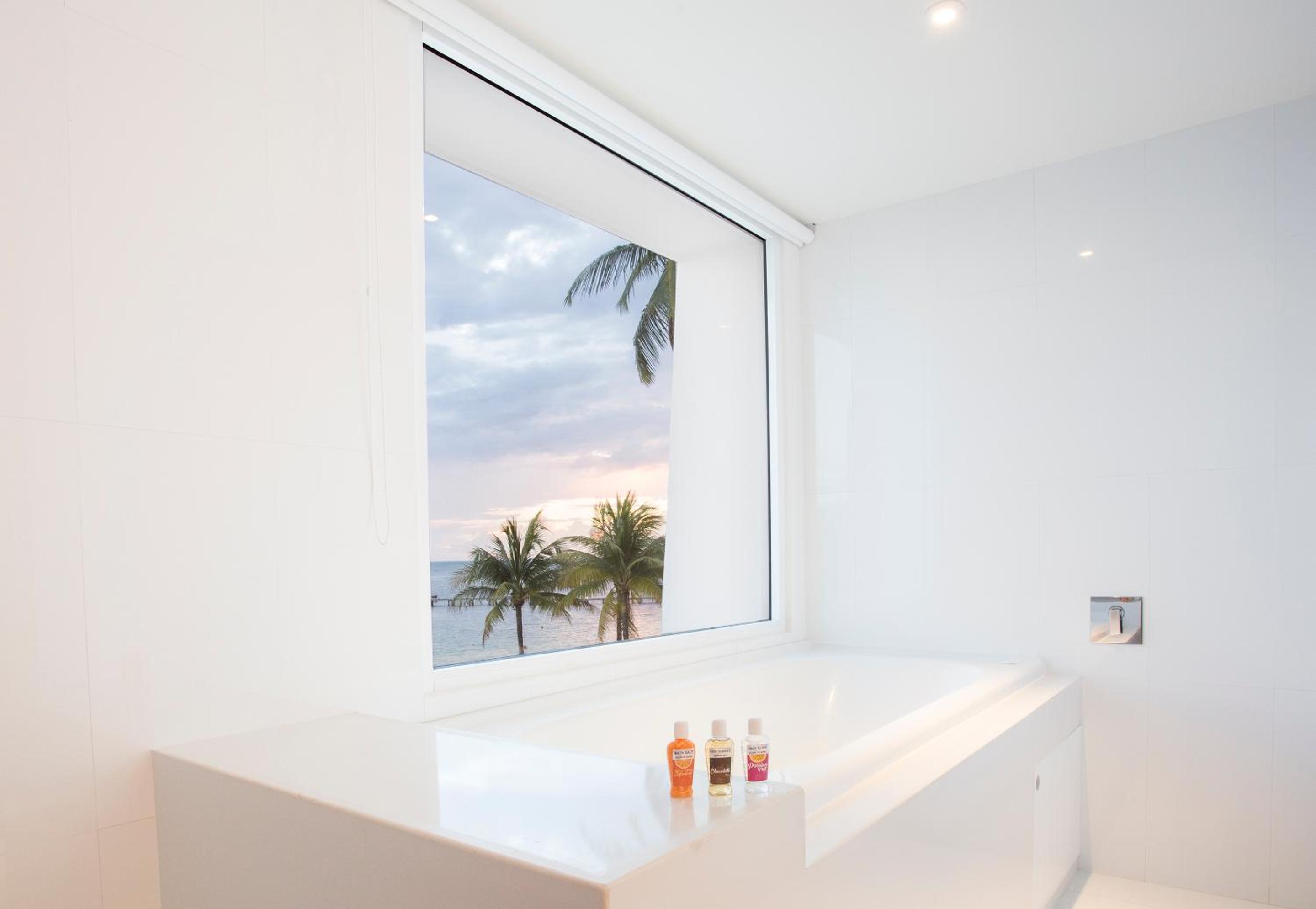 Seduction Beachfront Suites
