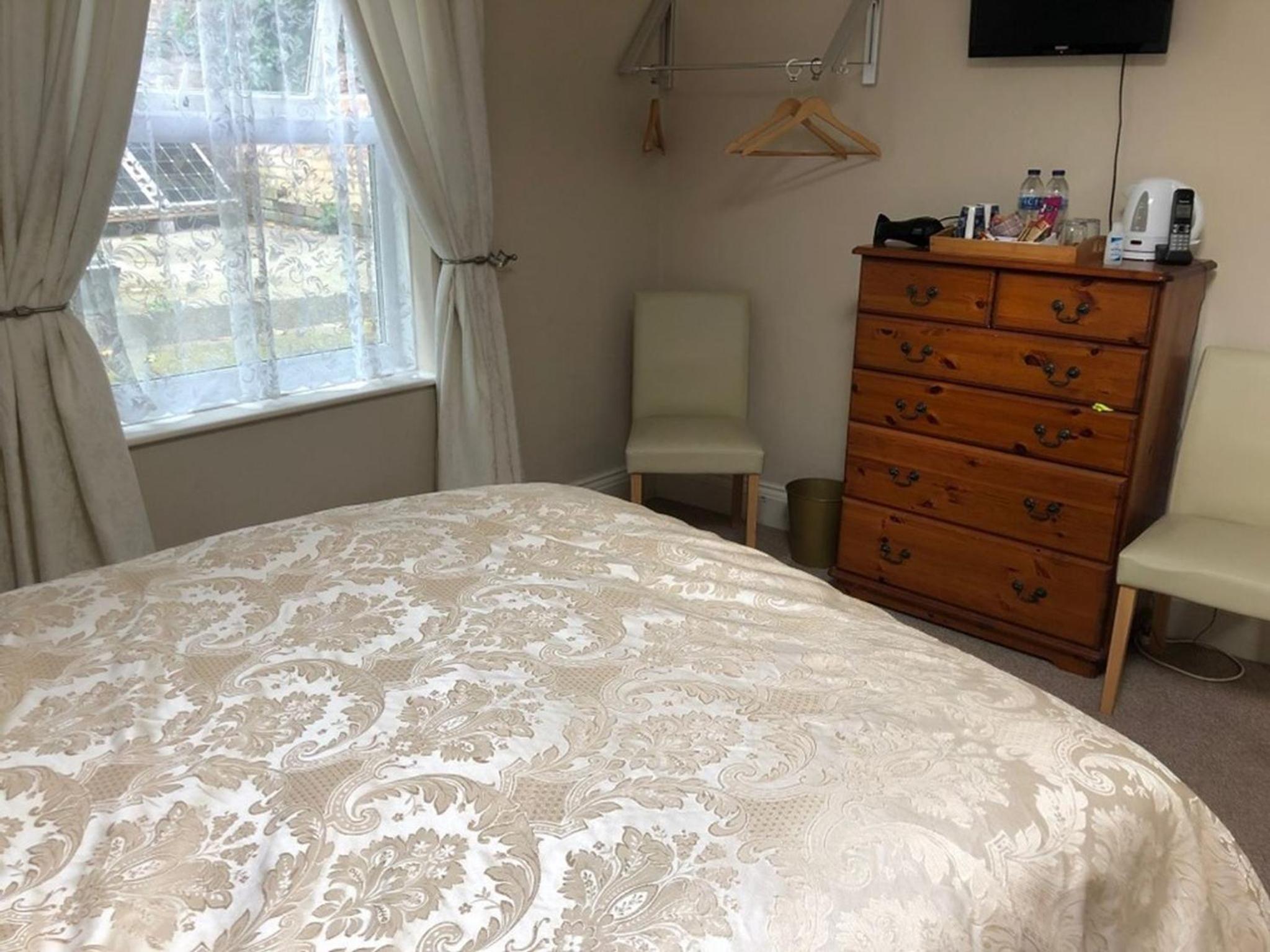 Single Room photo 2