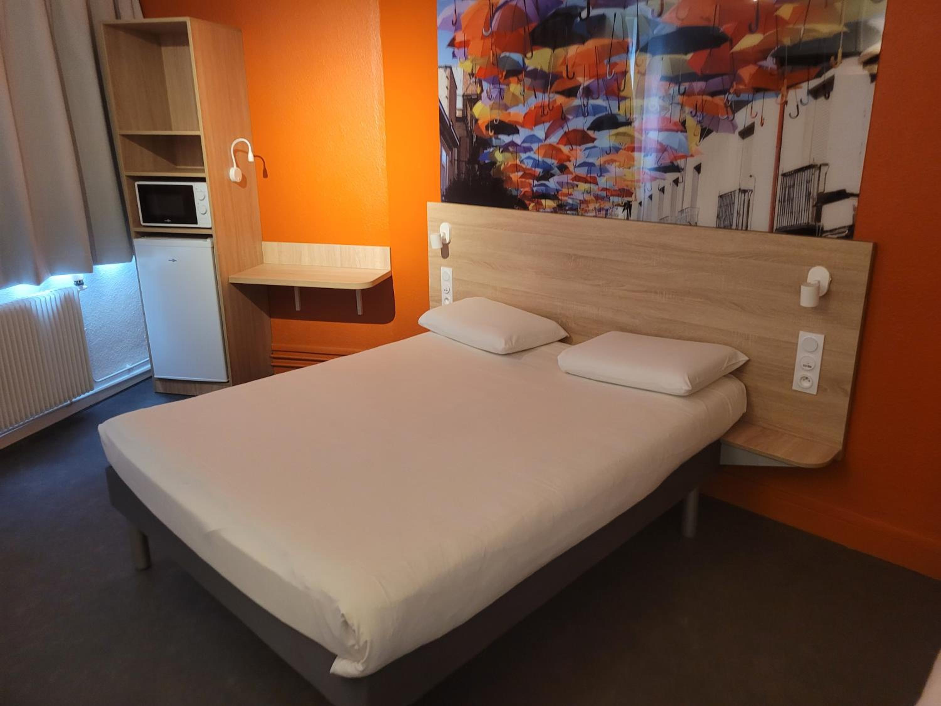 1 Double Bed
