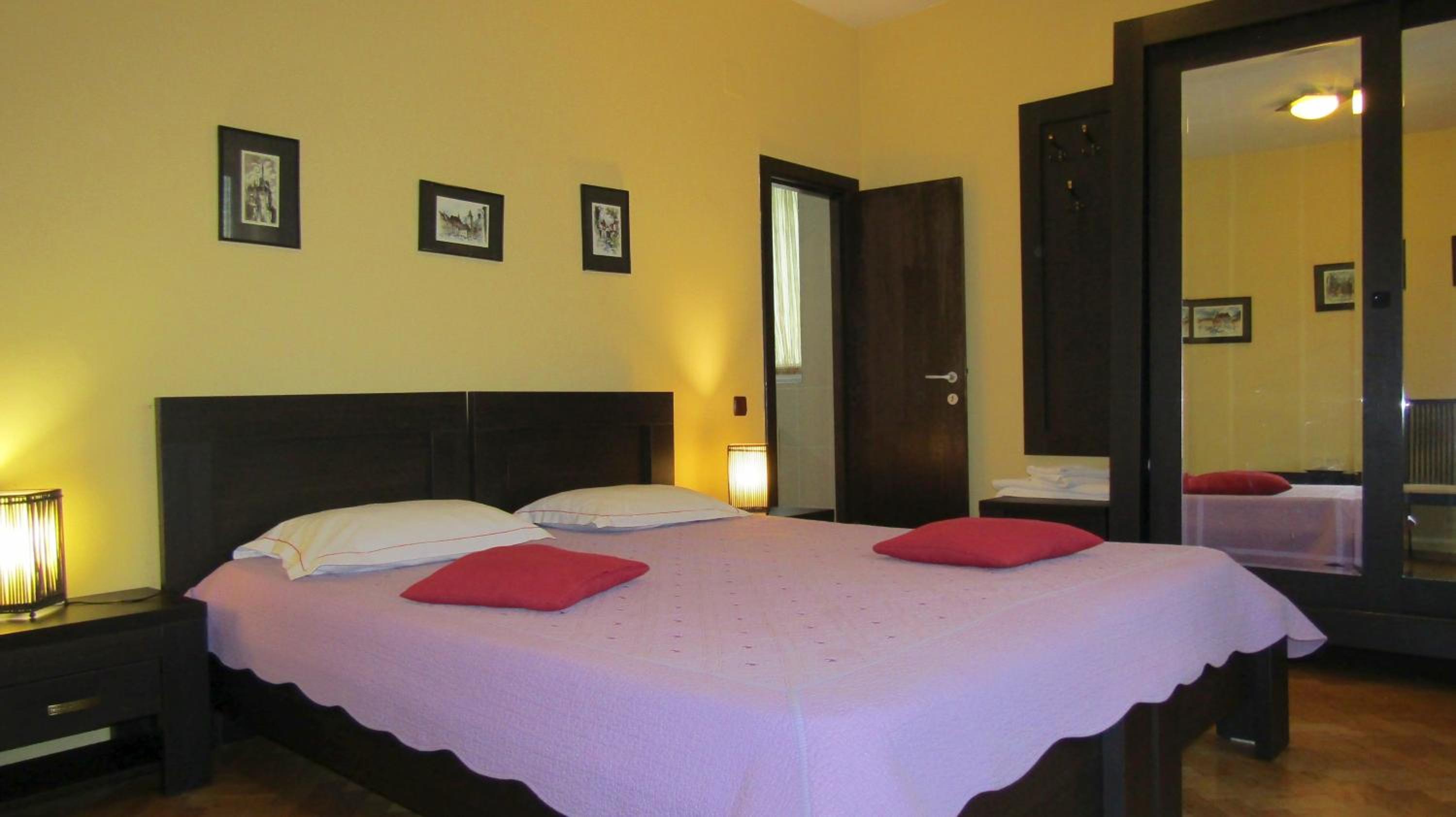 Double or Twin Room - Photo 2