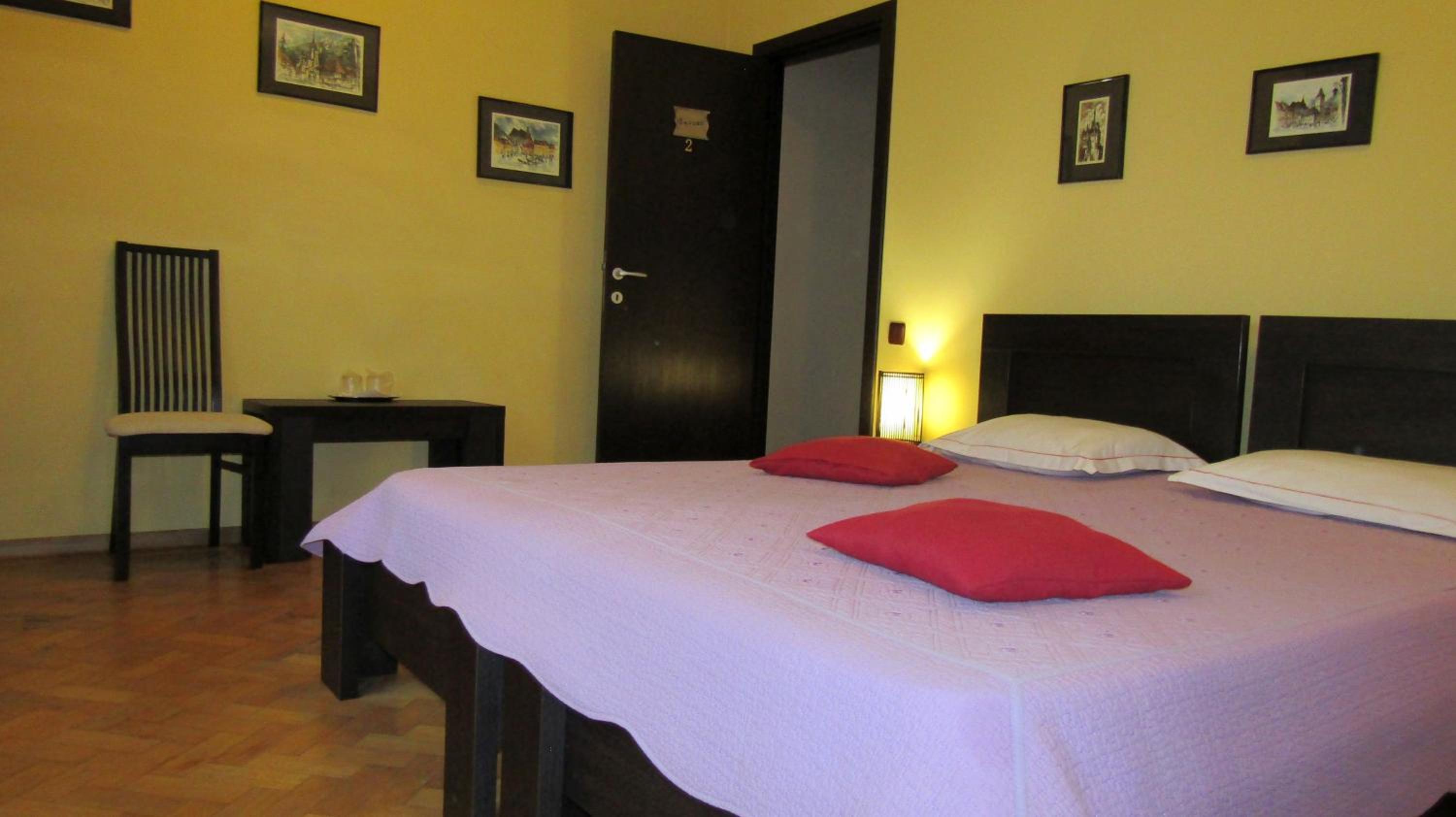 Double or Twin Room - Photo 35