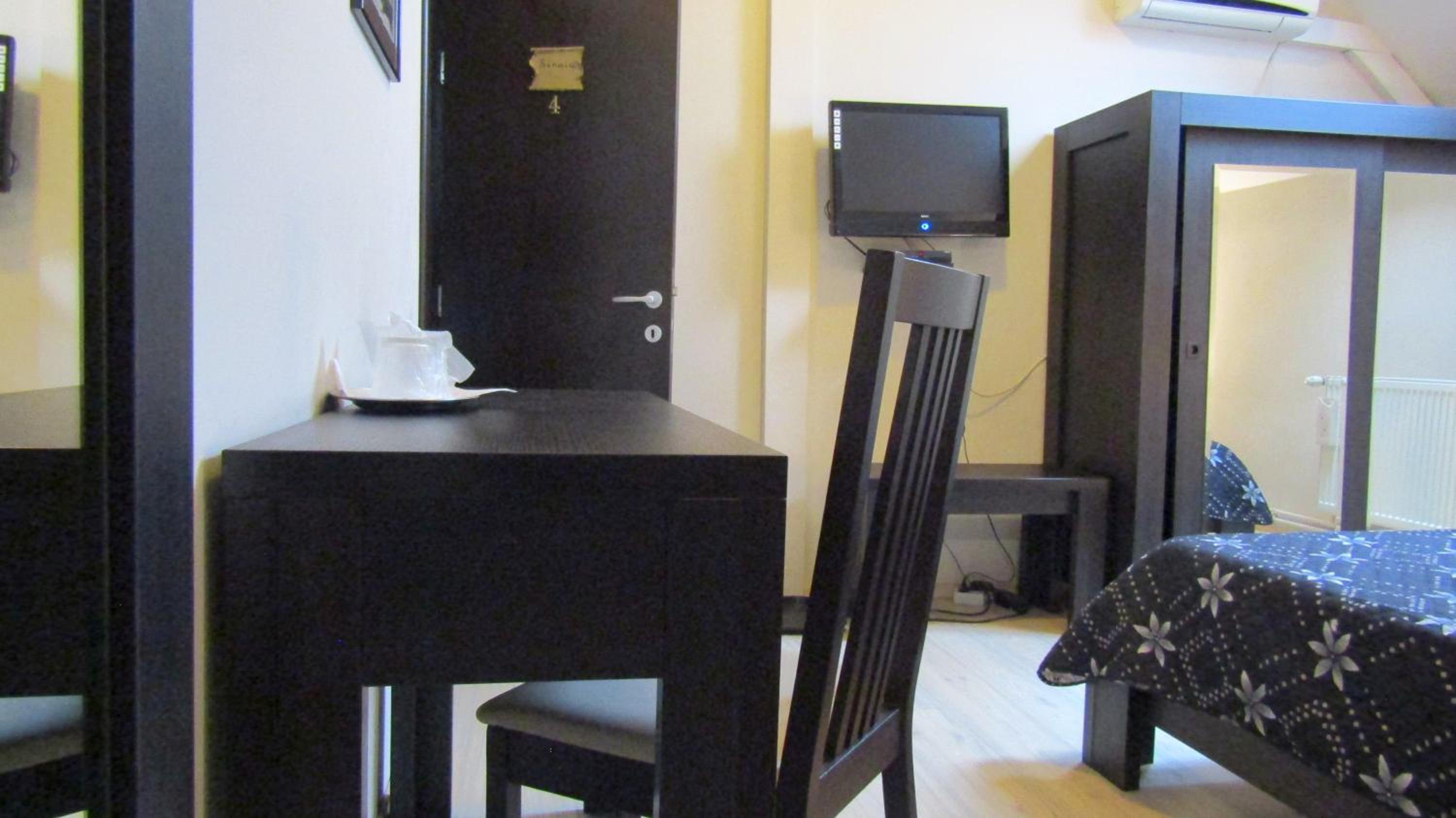 Double or Twin Room - Photo 34