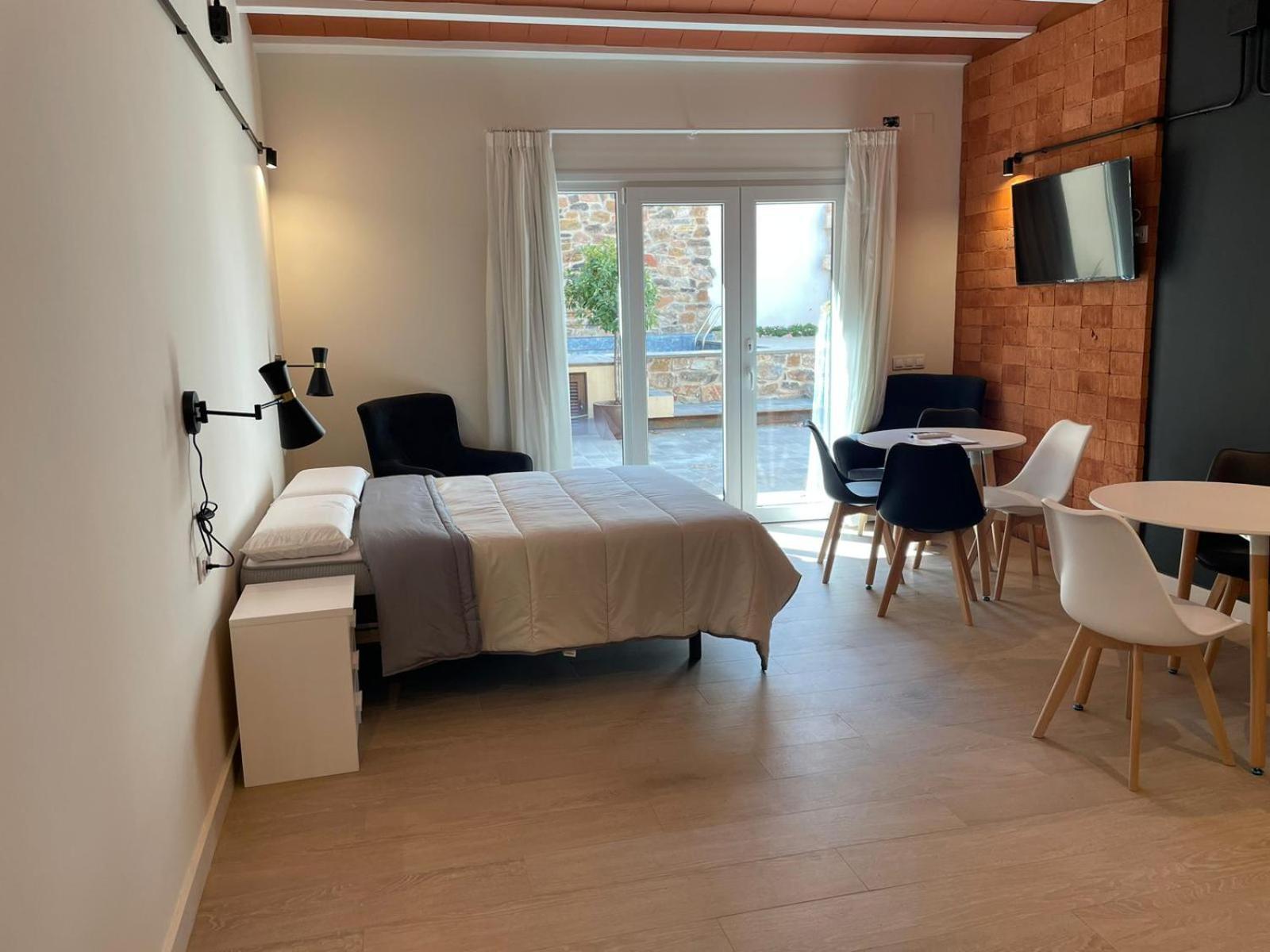 Apartamento con vista a la piscina