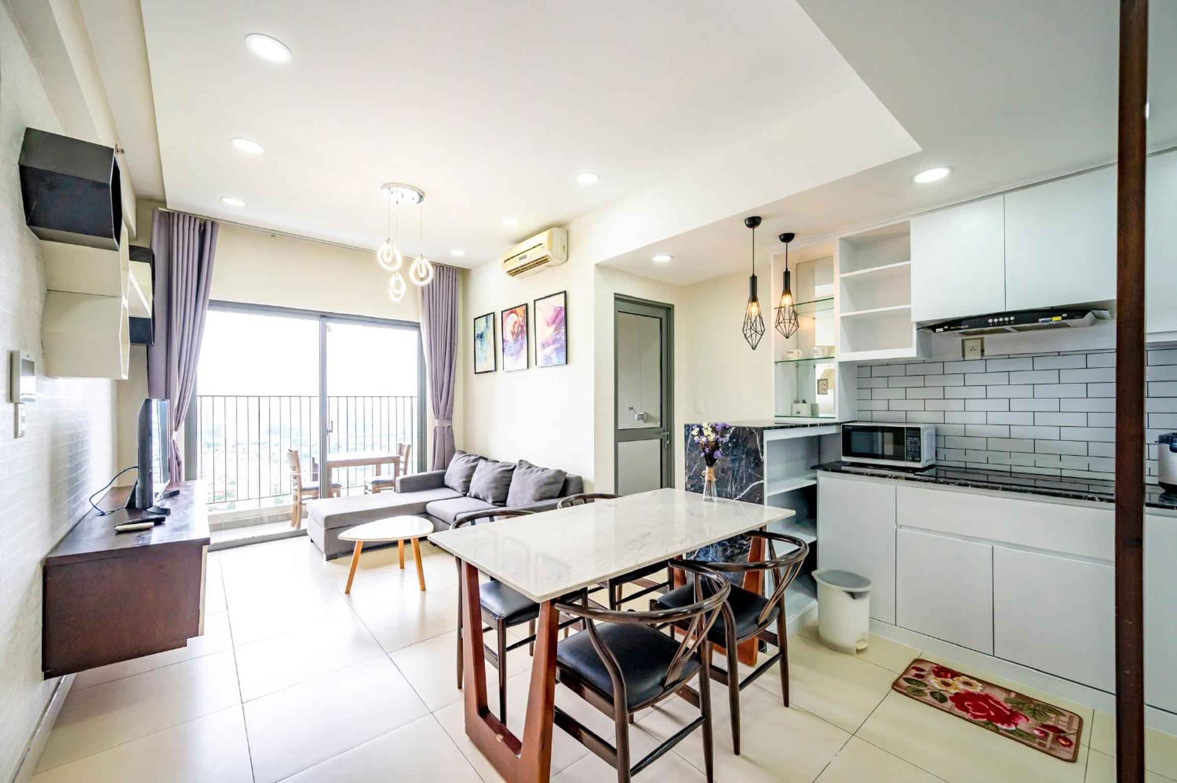 Apartment with Balcony photo 1