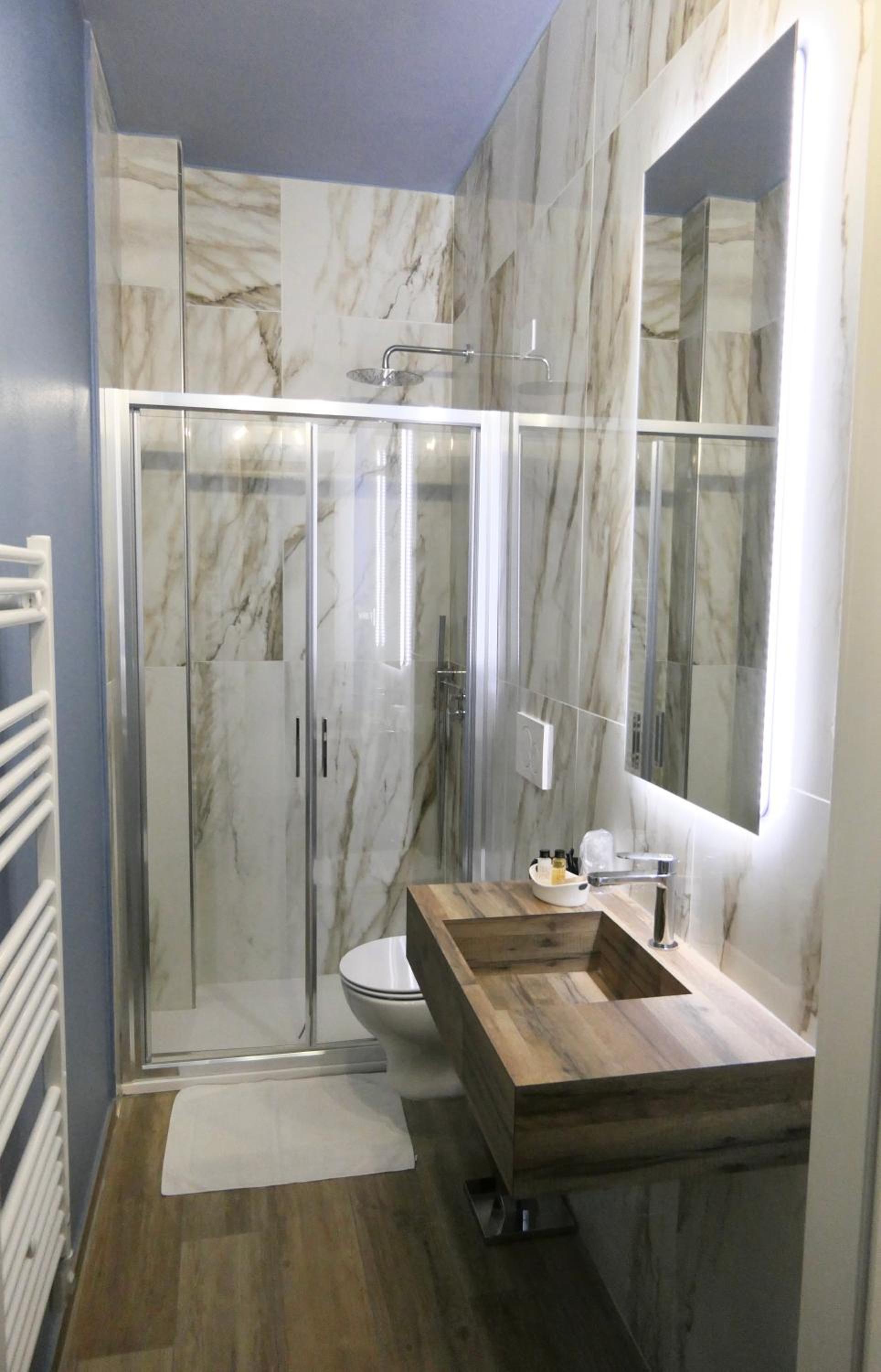 Deluxe Room - Photo 3