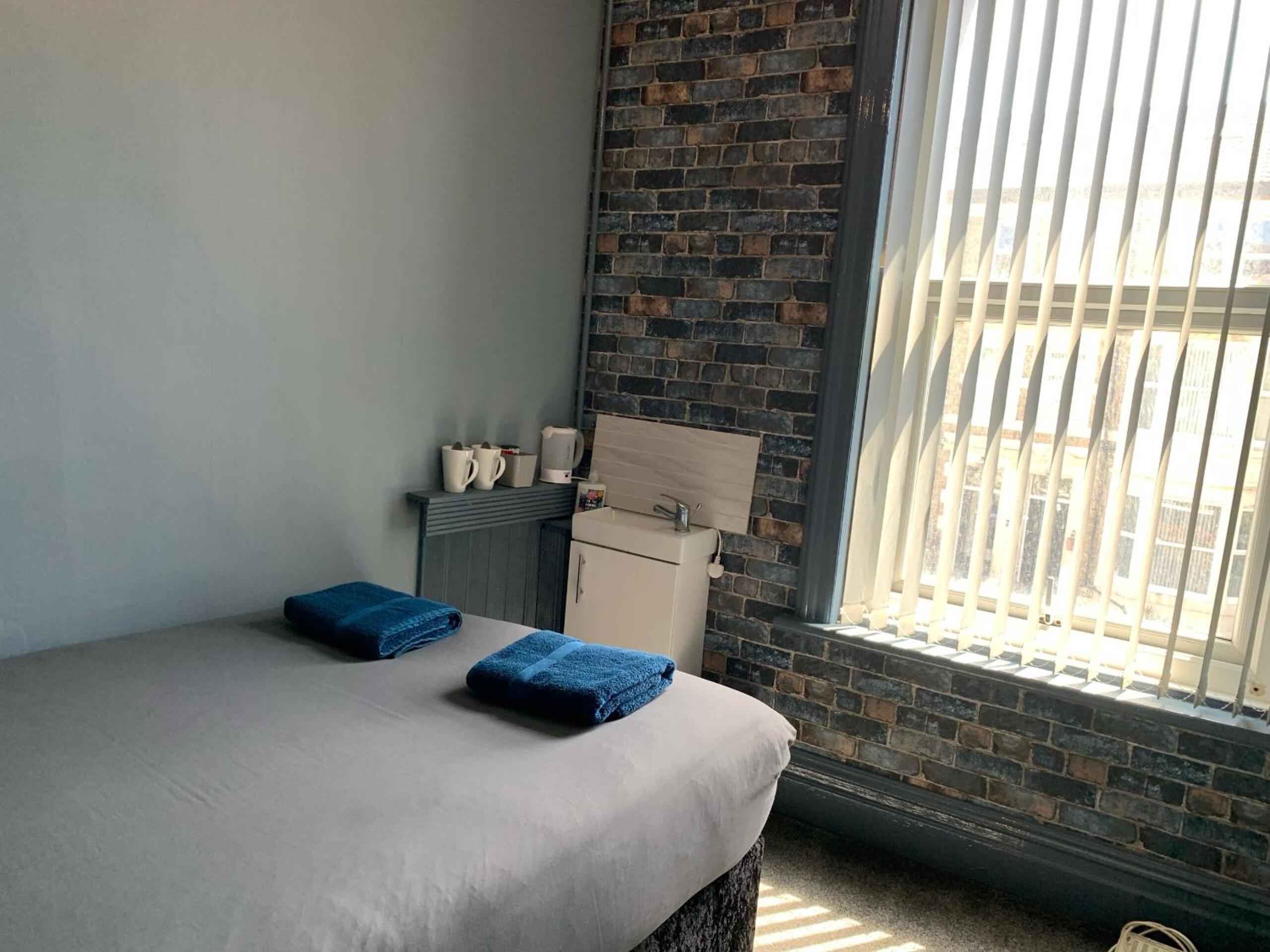 Budget Double Room - Photo 4