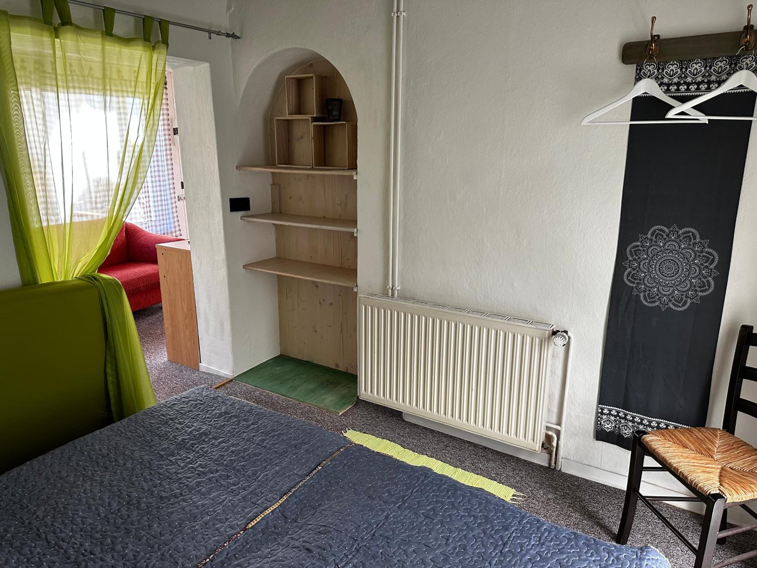 One-Bedroom House photo 1