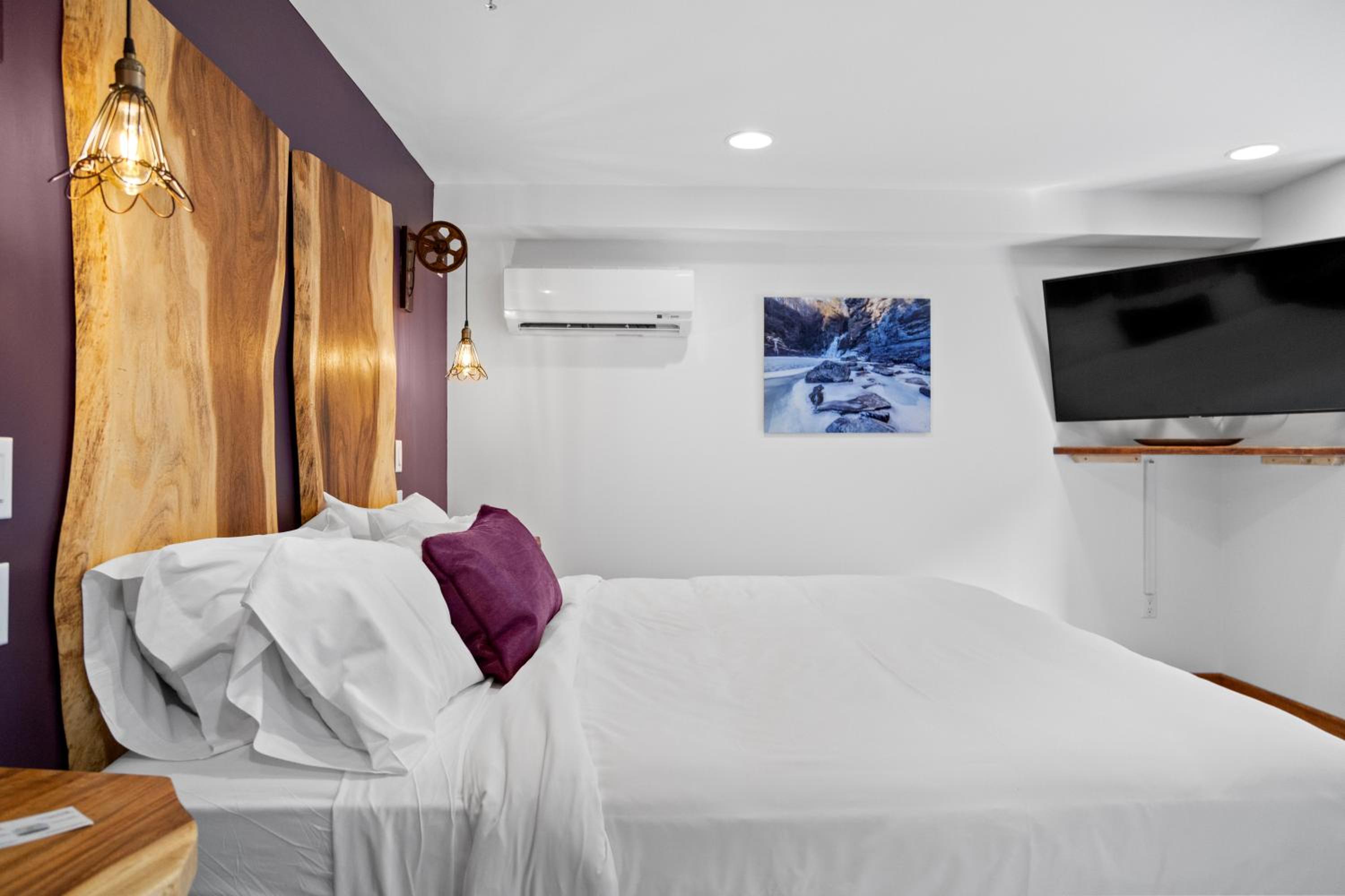 Standard King Room photo 2