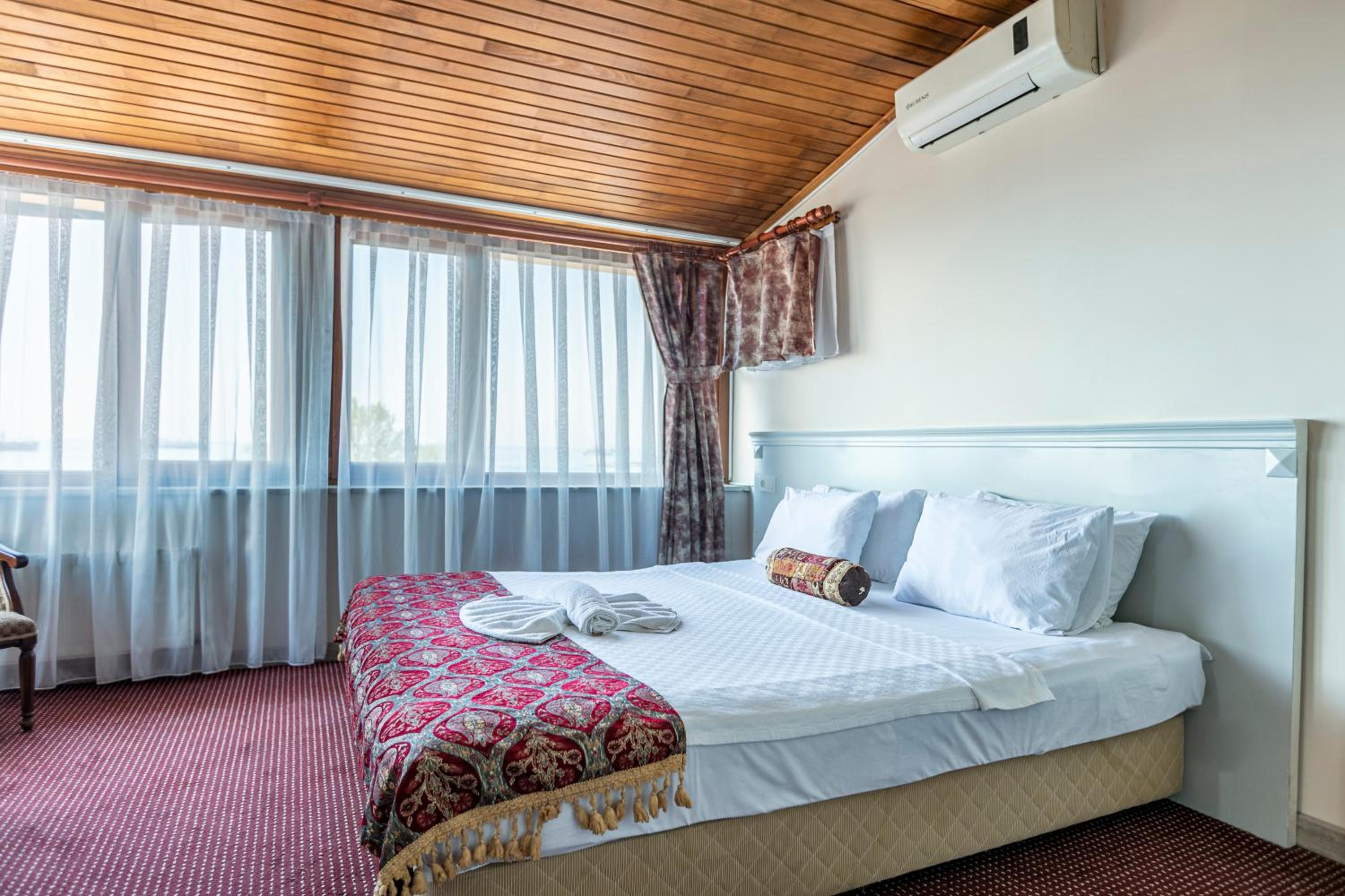 King Room with Sea View photo 2