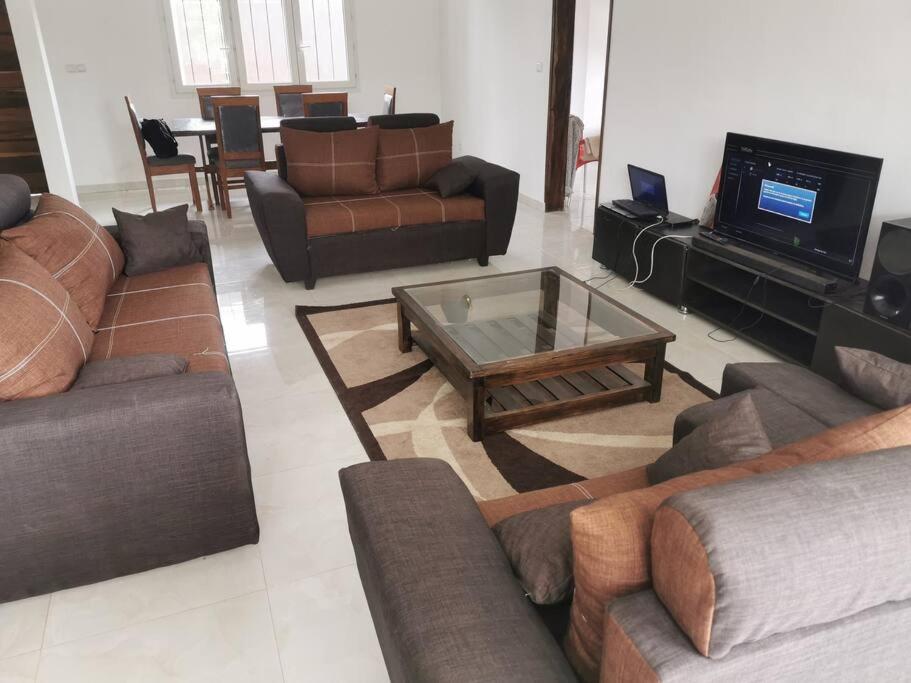 Villa photo 1
