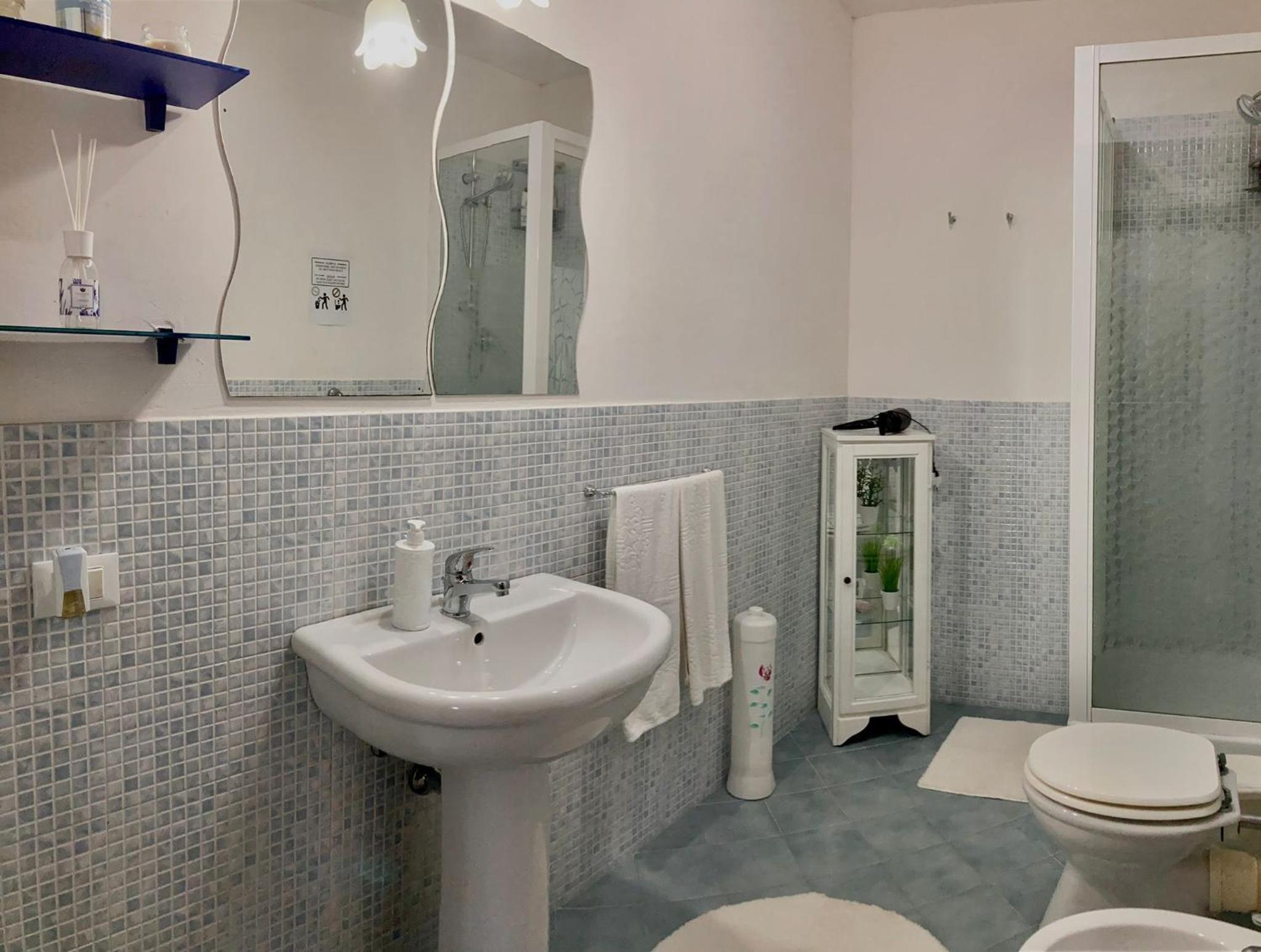 Apartment - Photo 33