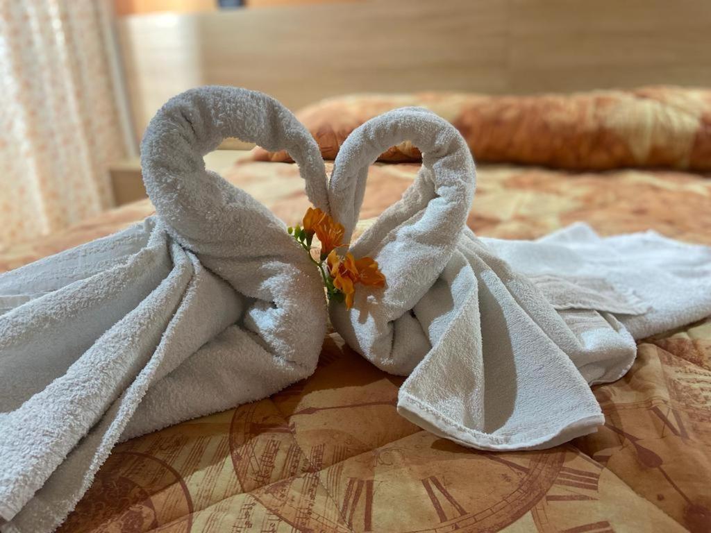 Deluxe Room (2 Adults + 1 Child)