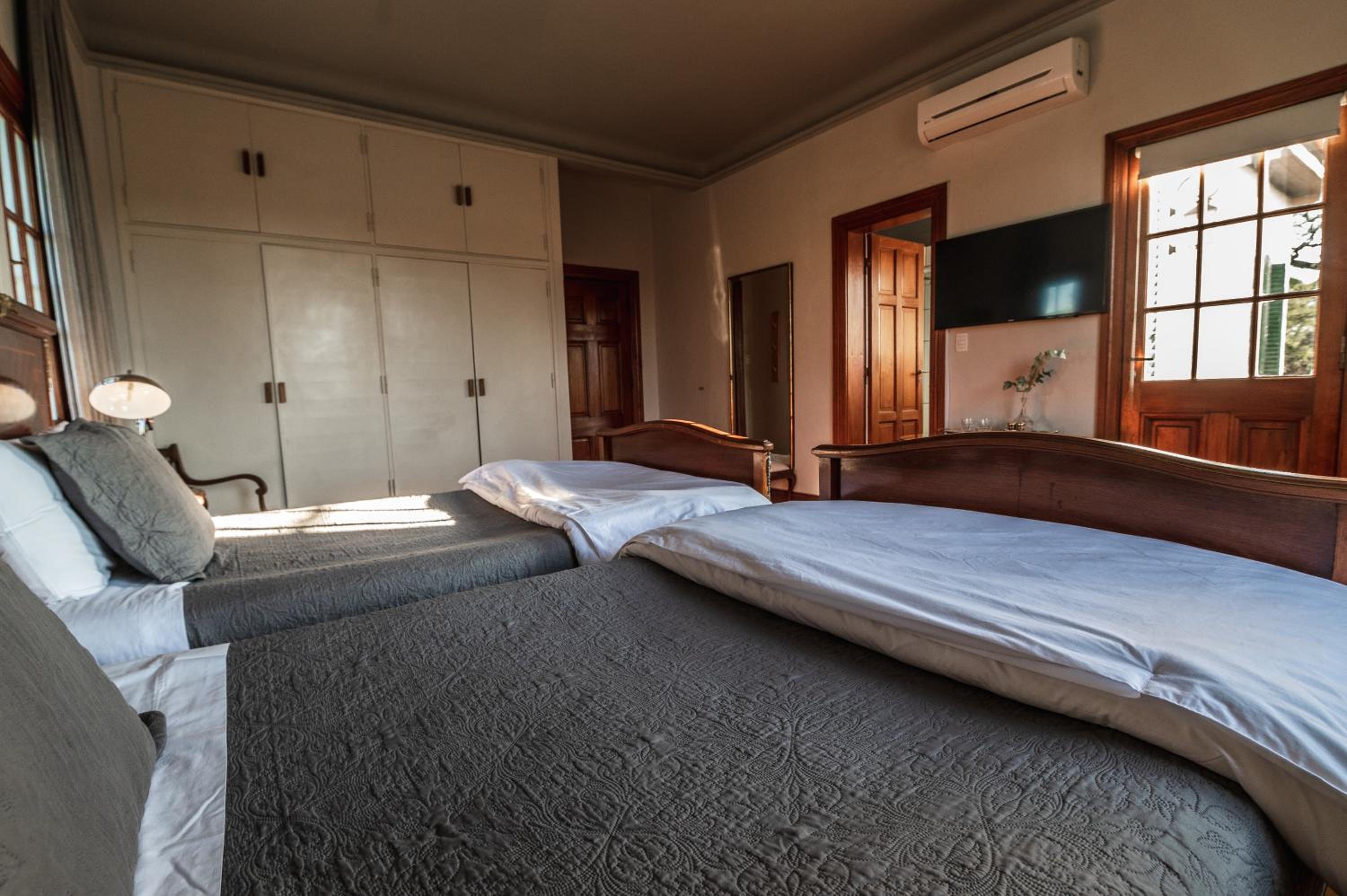 Superior Twin Room with Garden View photo 2