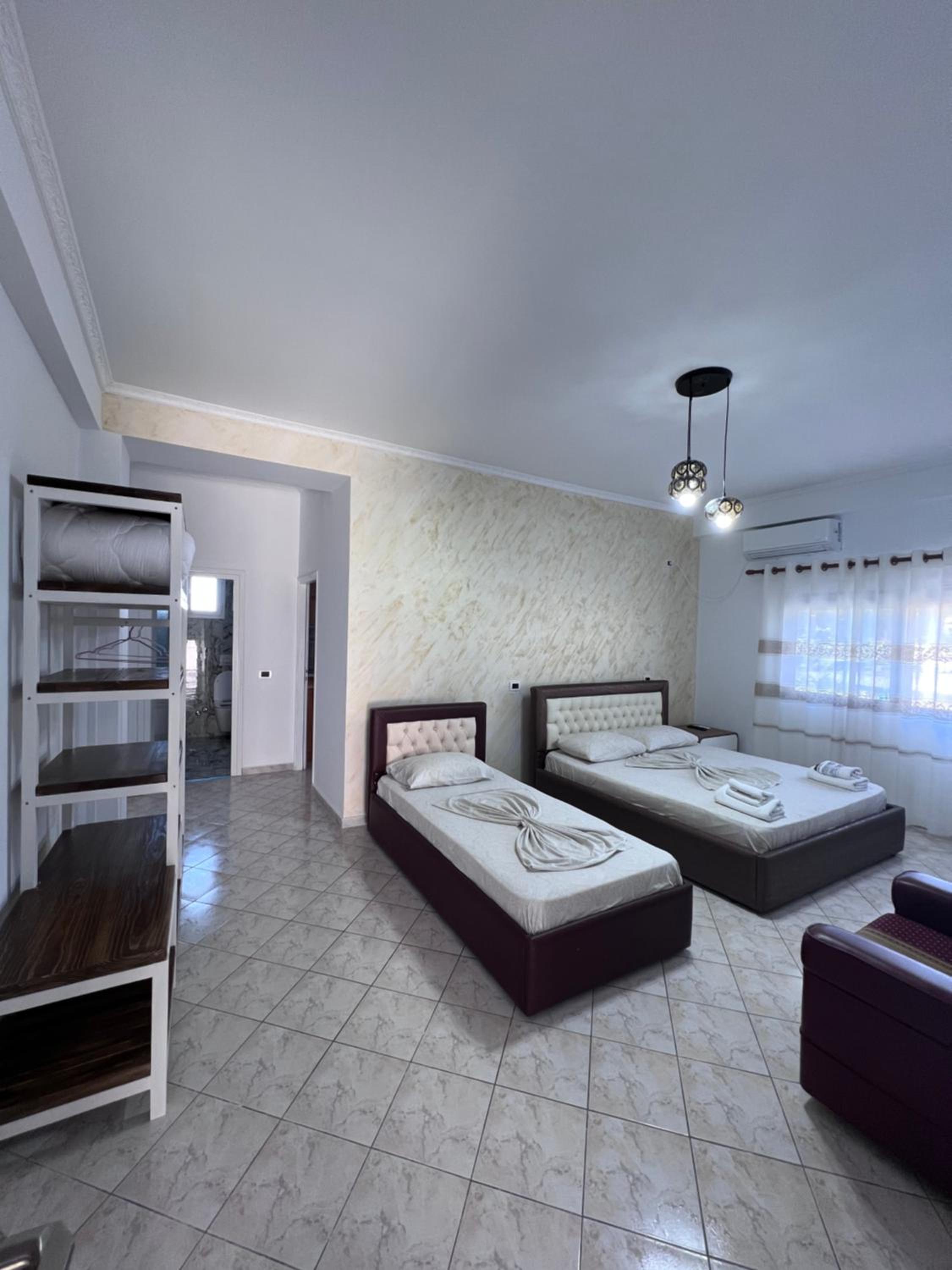 Deluxe Family Room photo 1