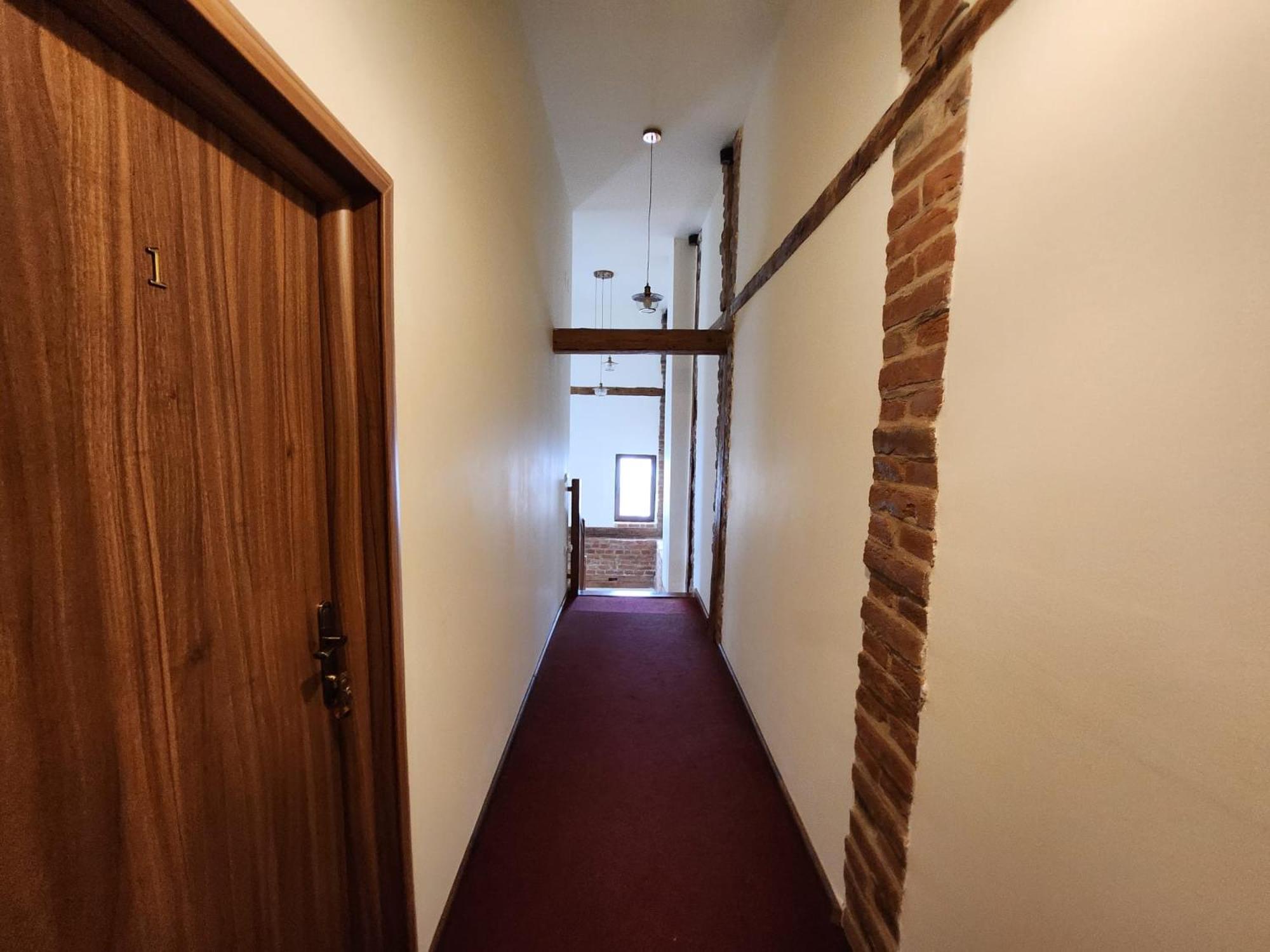 Double Room - Photo 3