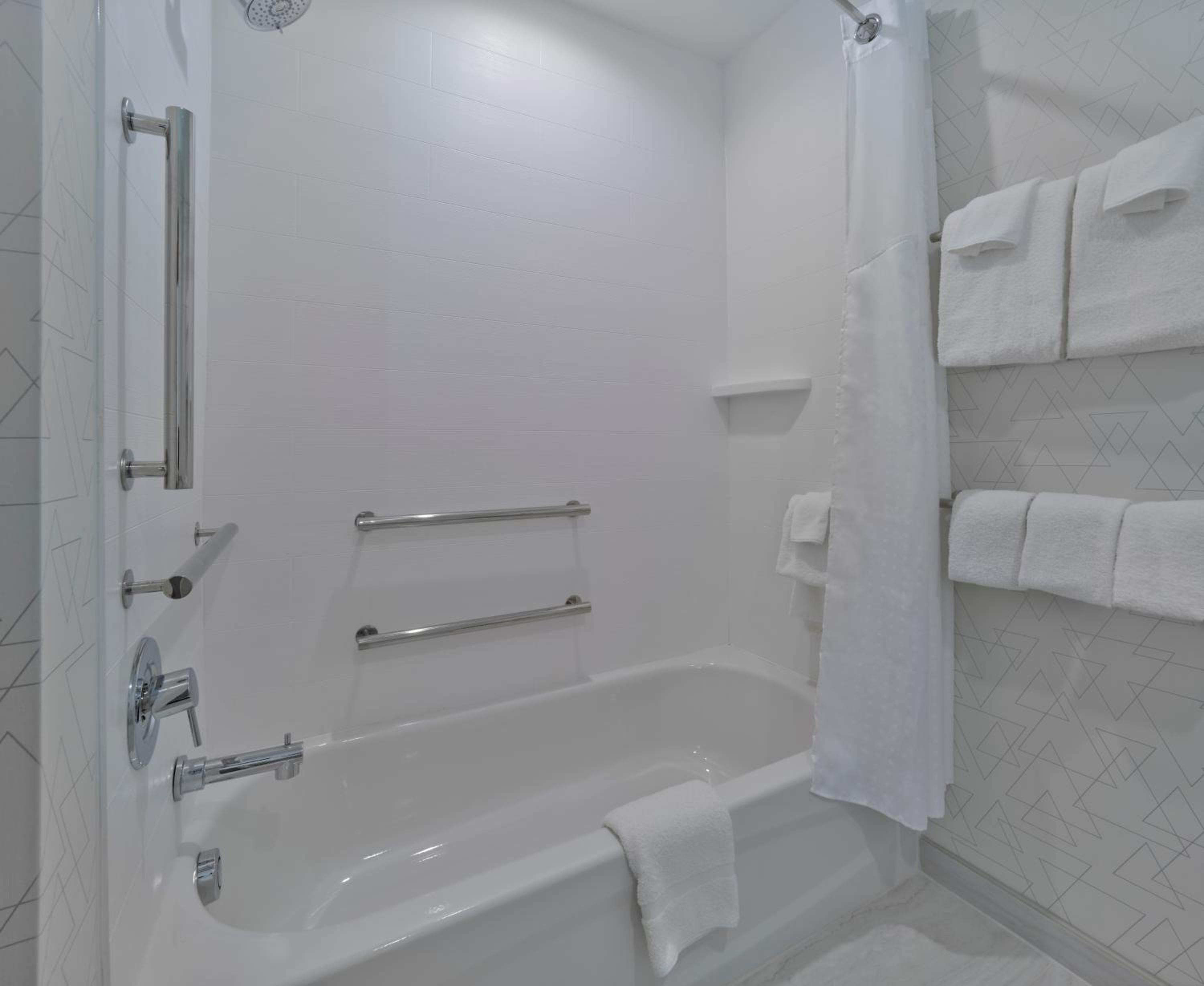 Standard King Room - Photo 6