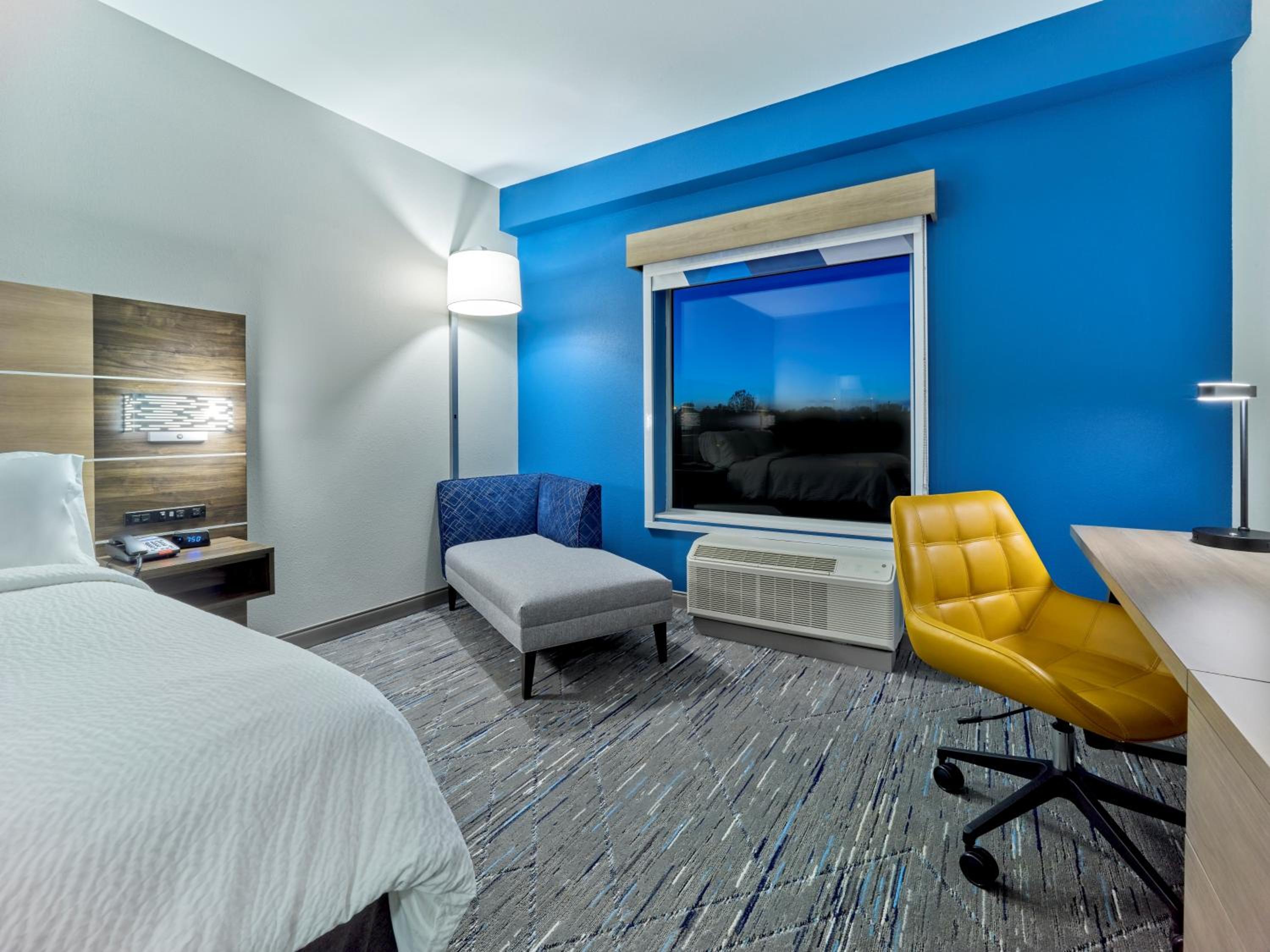 Standard King Room - Photo 2