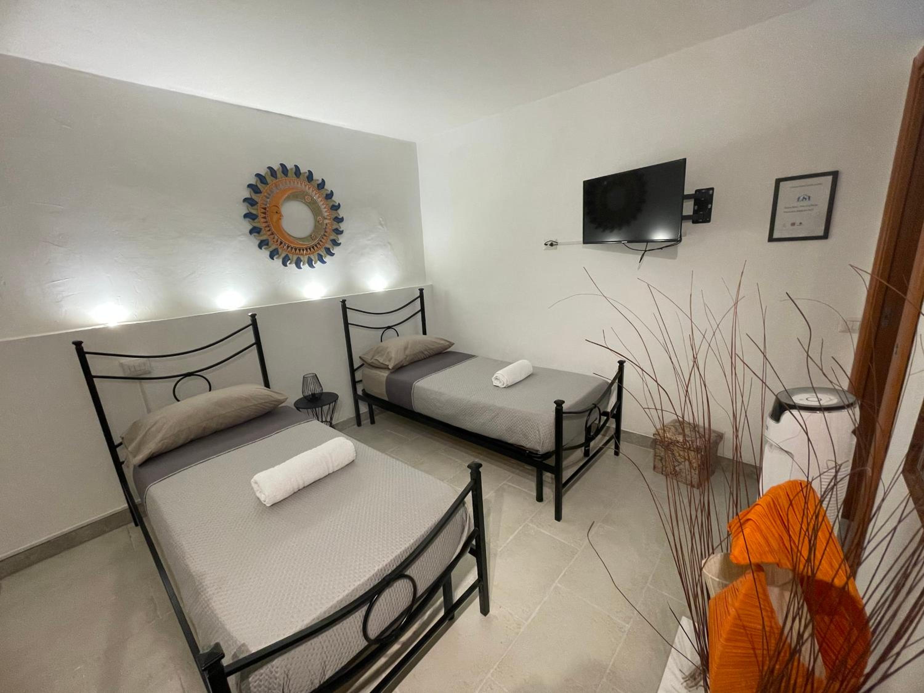 Two-Bedroom Apartment - Photo 8