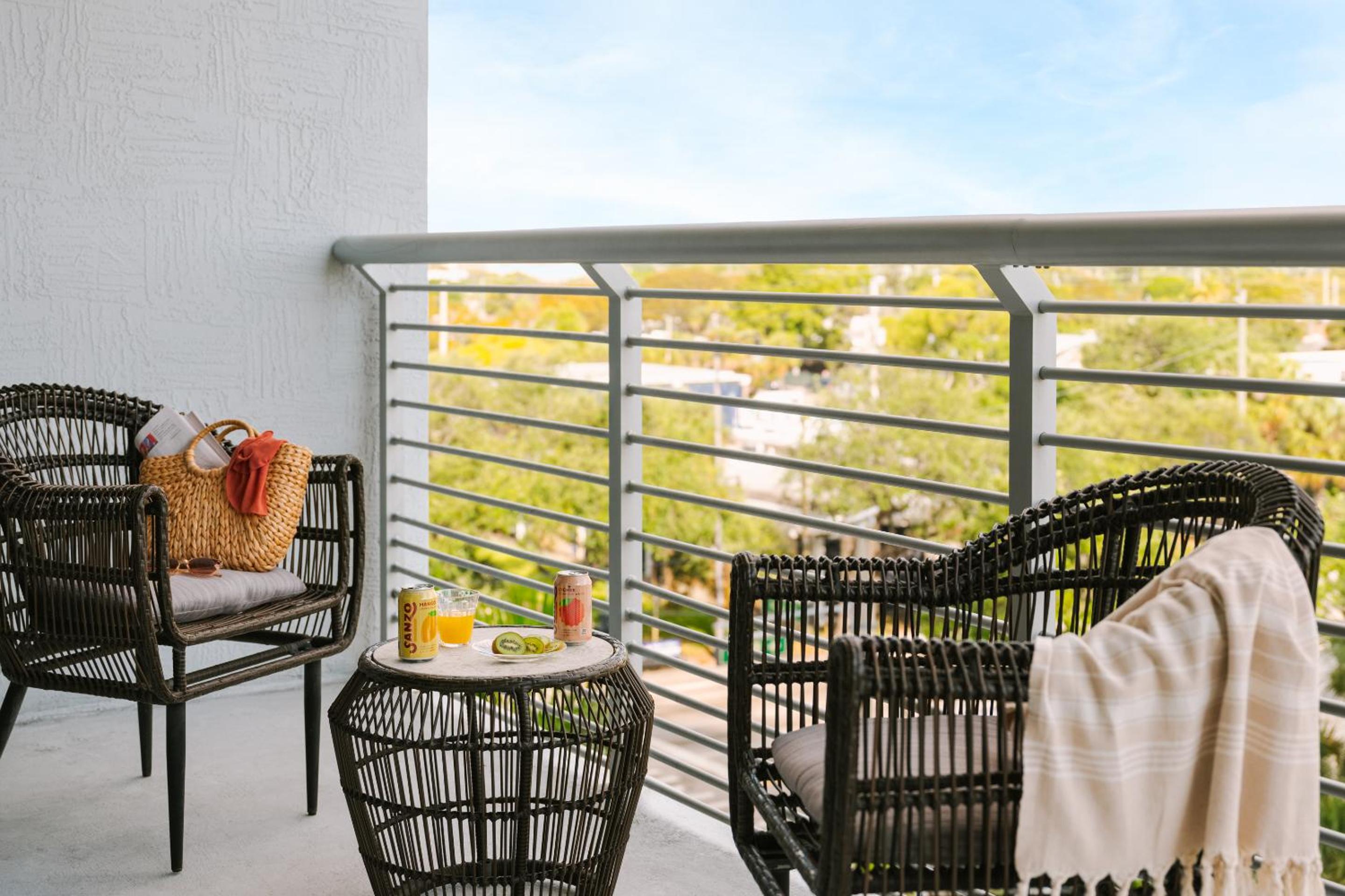 King Room With Balcony photo 2