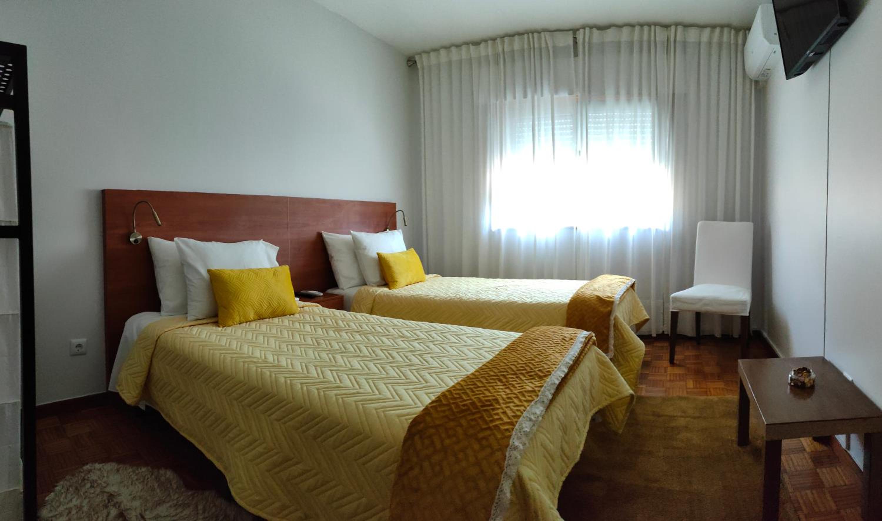 Three-Bedroom Apartment - Photo 9