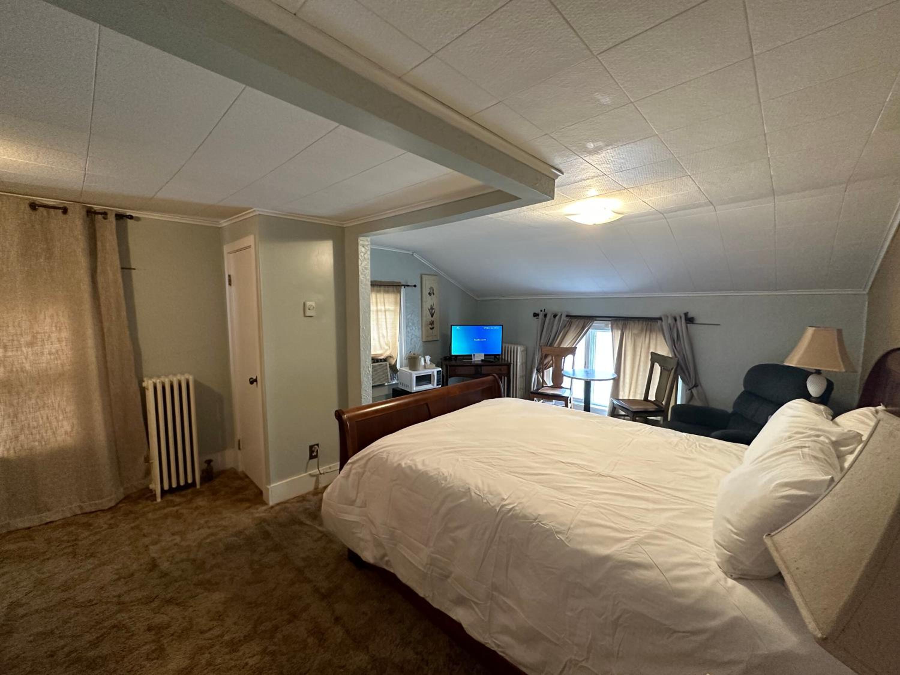 Deluxe Queen Room photo 3