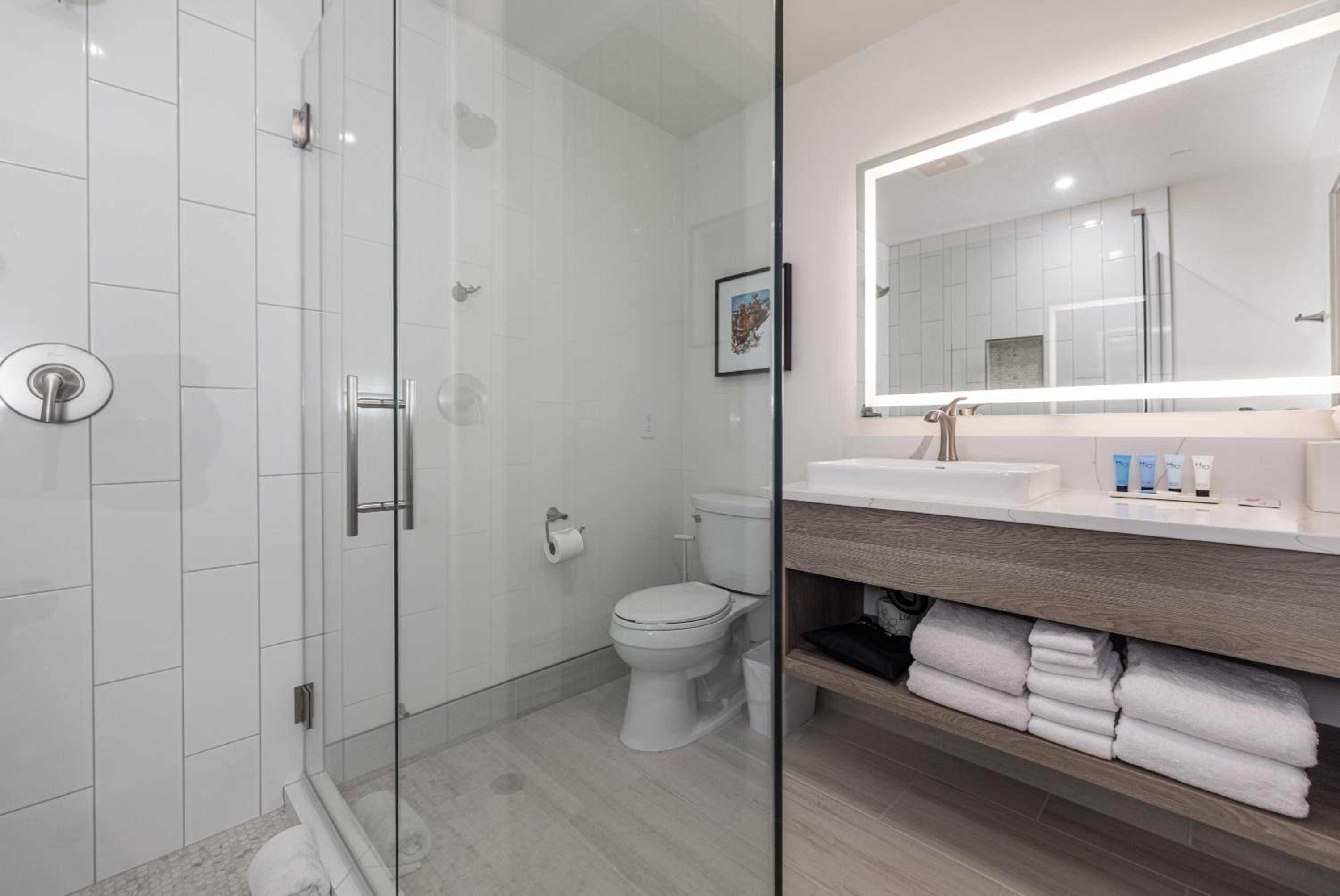 Signature Two Queens - 1st floor  - Photo 5