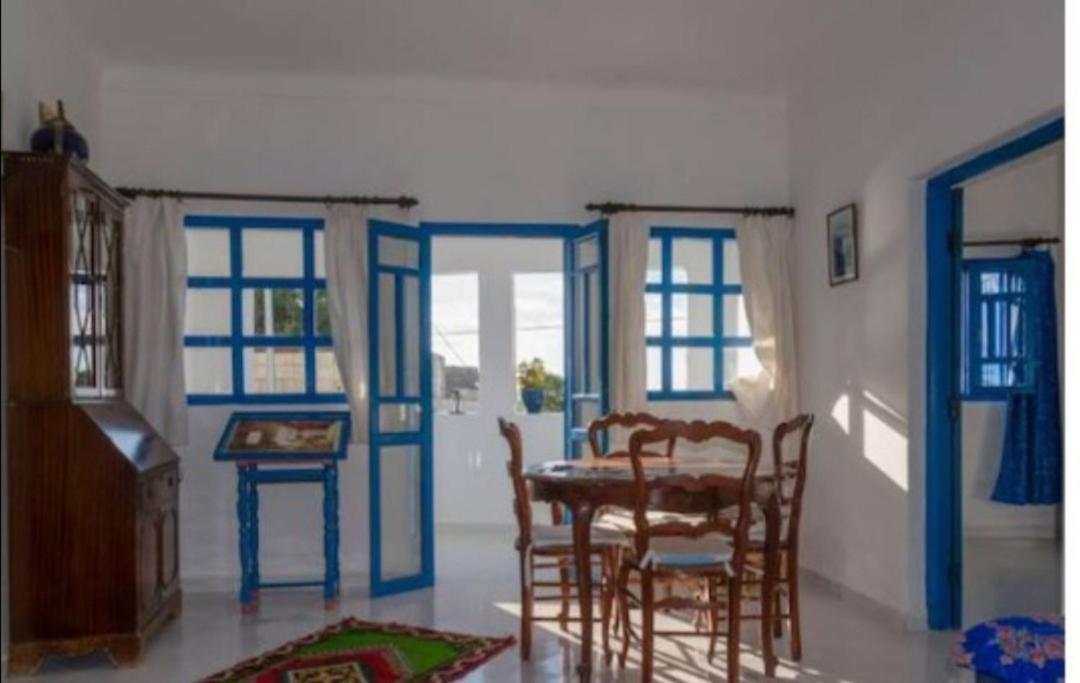 Apartment with Balcony - Photo 12