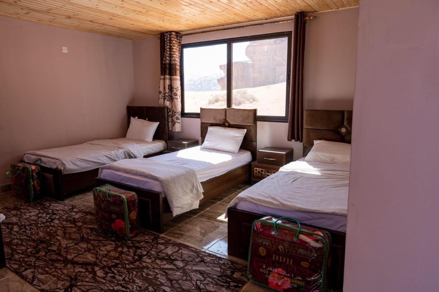 Deluxe Triple Room photo 2