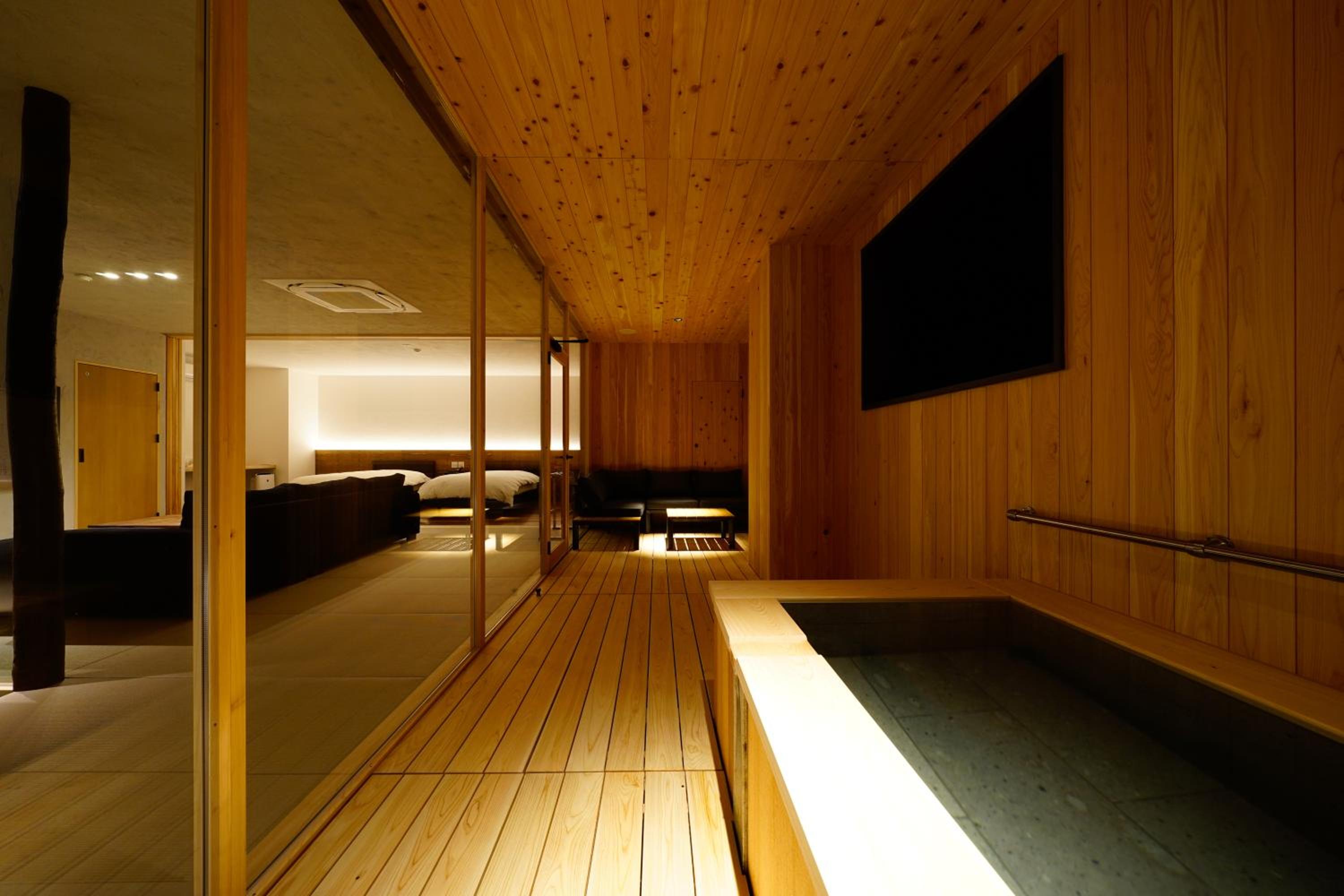 Premium Suite Room with Dining Area, Open Air Hot Spring Bath【Hikari】 - Photo 1