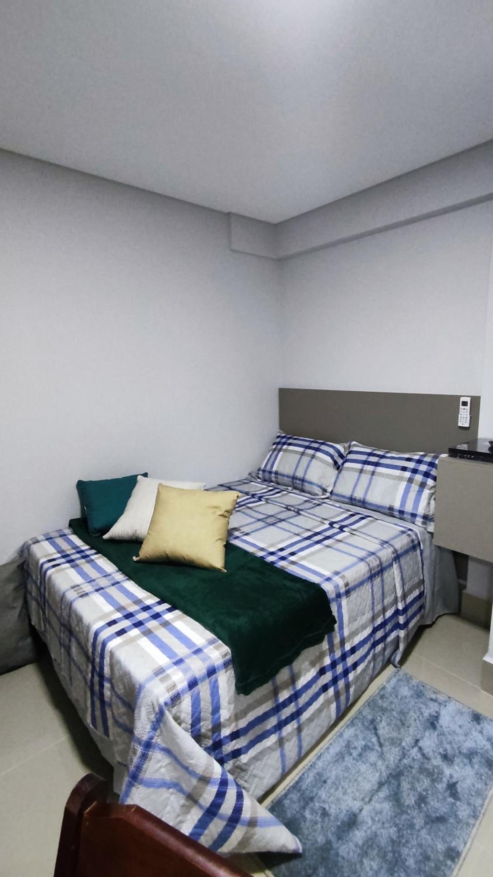 Studio Apartment photo 1