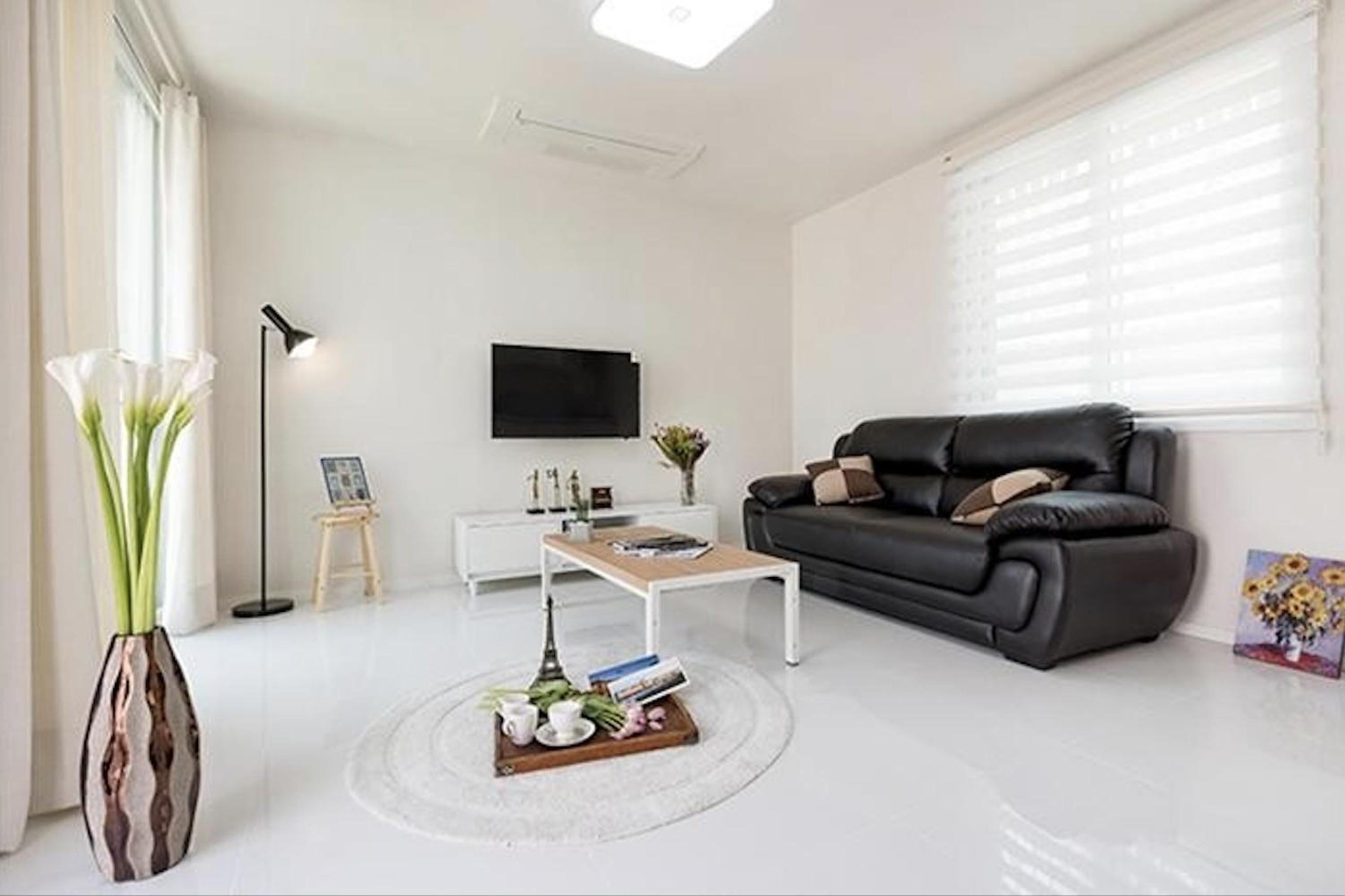 One-Bedroom House photo 3