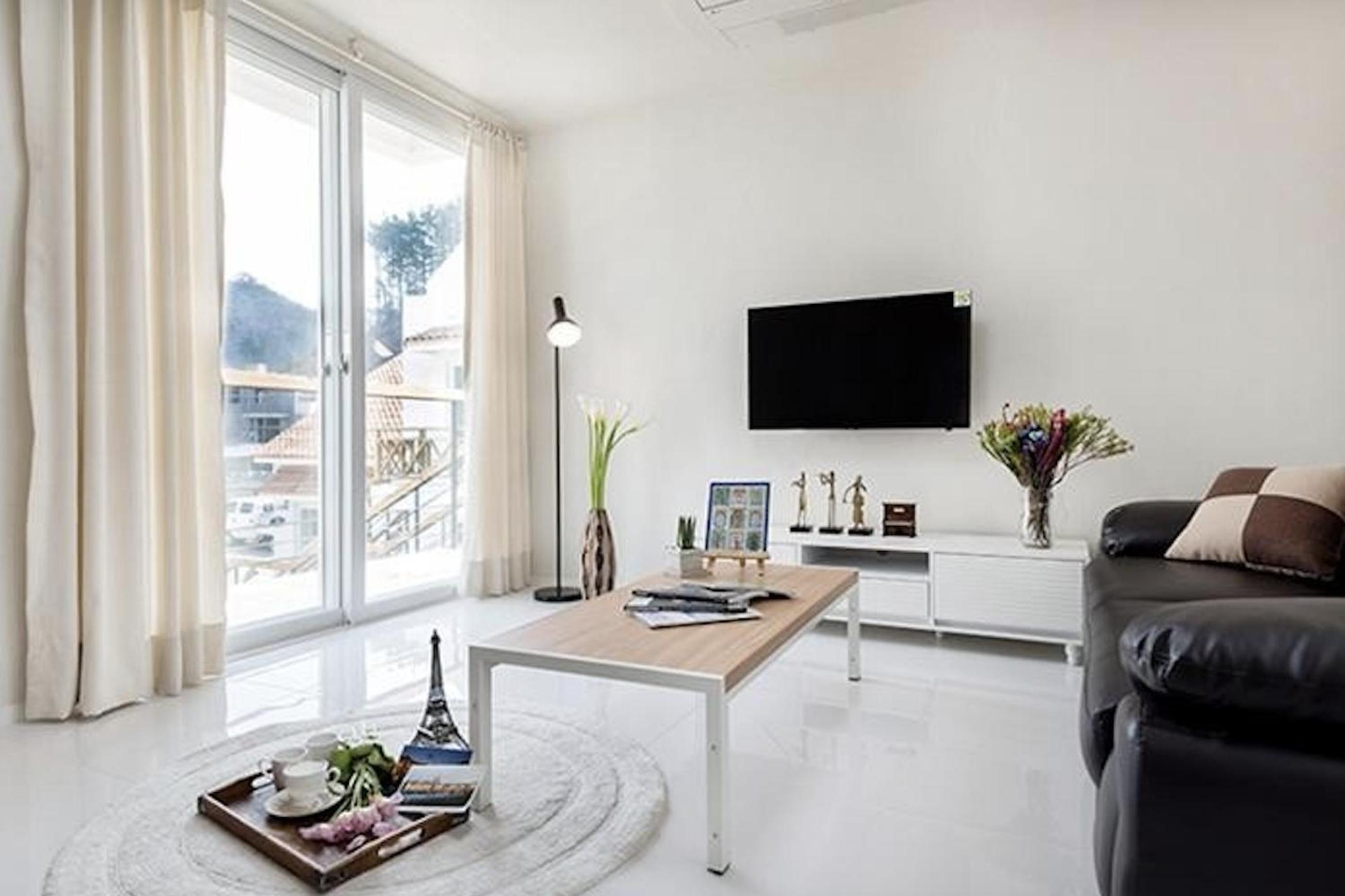 One-Bedroom House photo 2