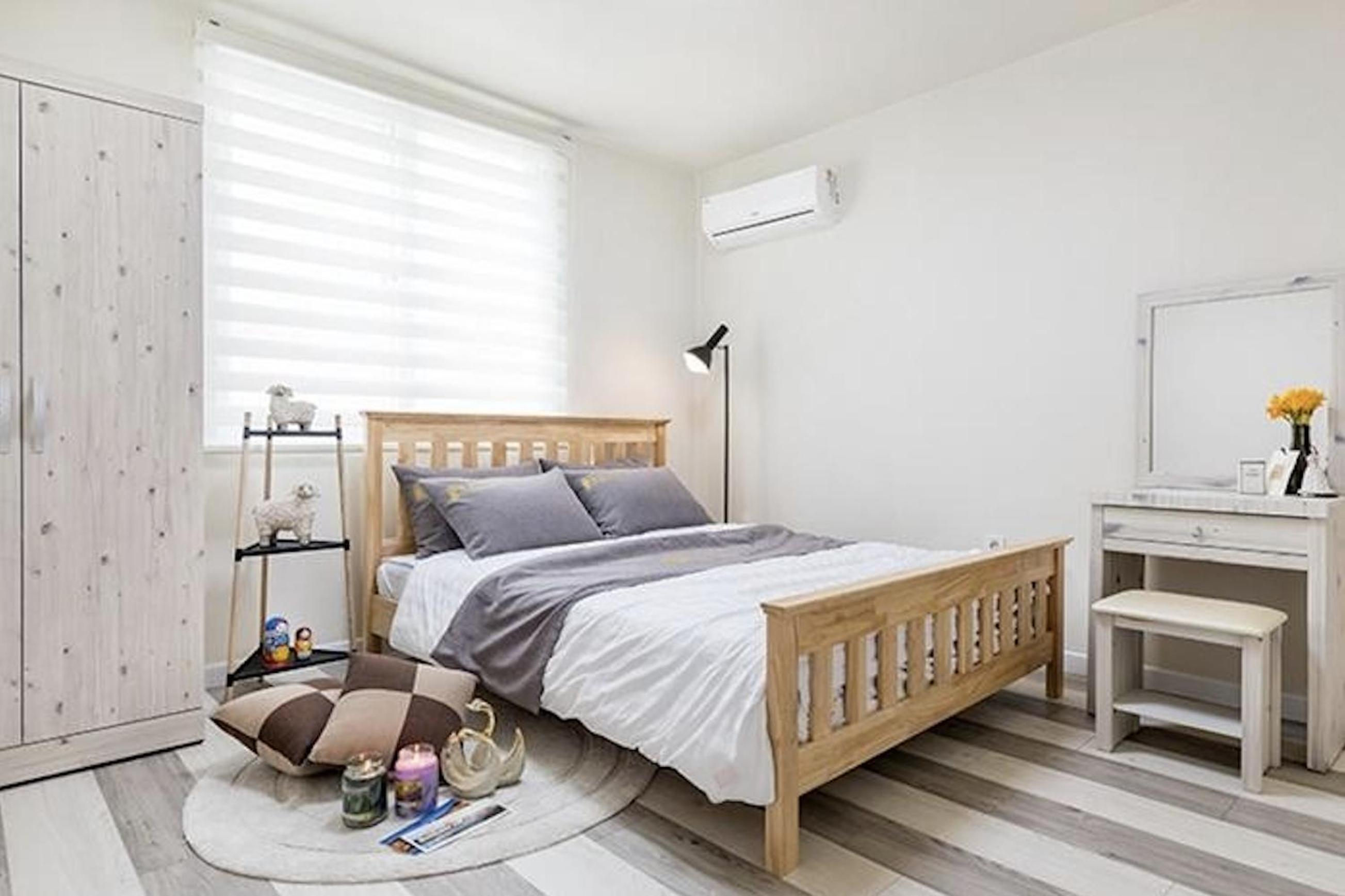 One-Bedroom House photo 1