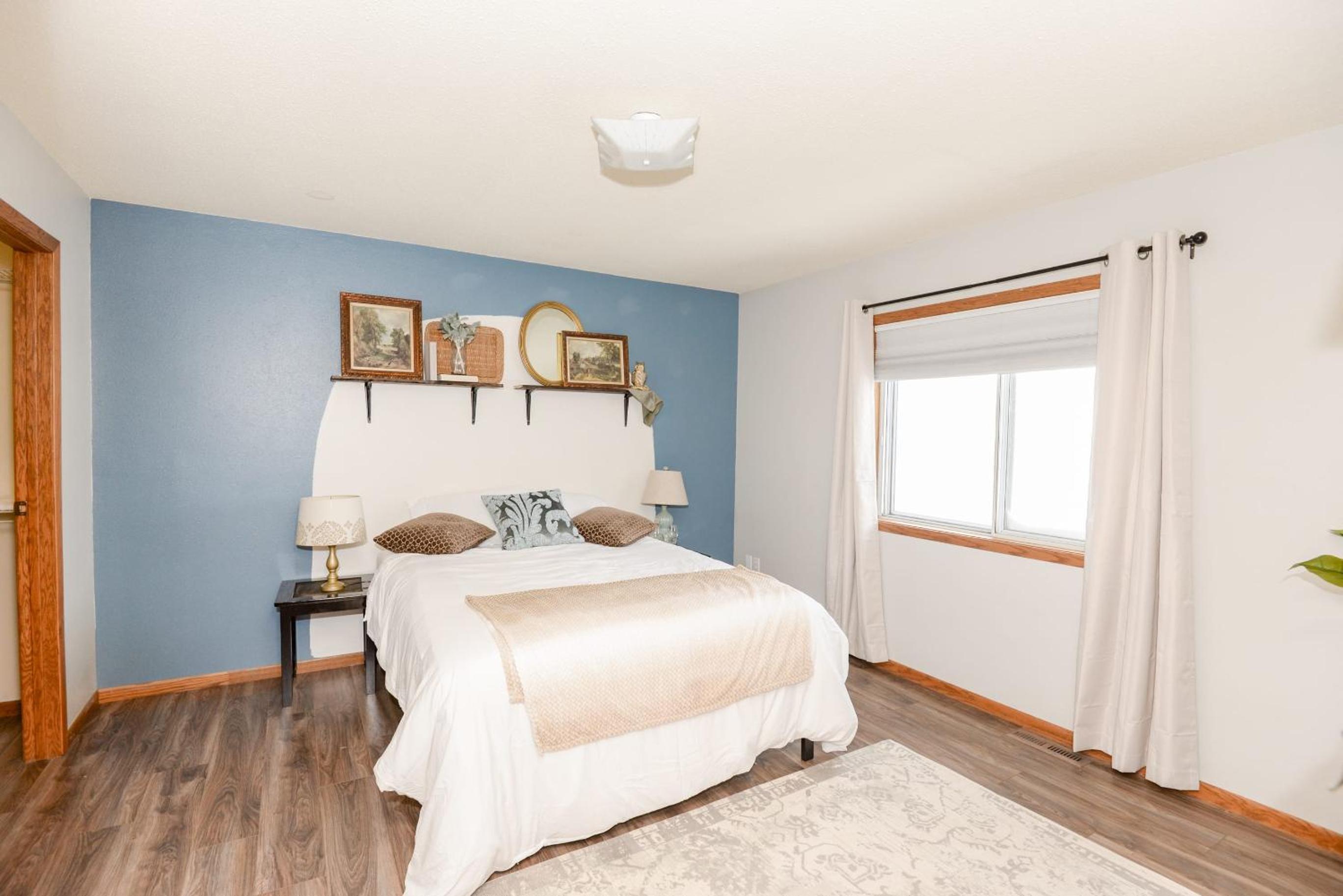 Family Room photo 2
