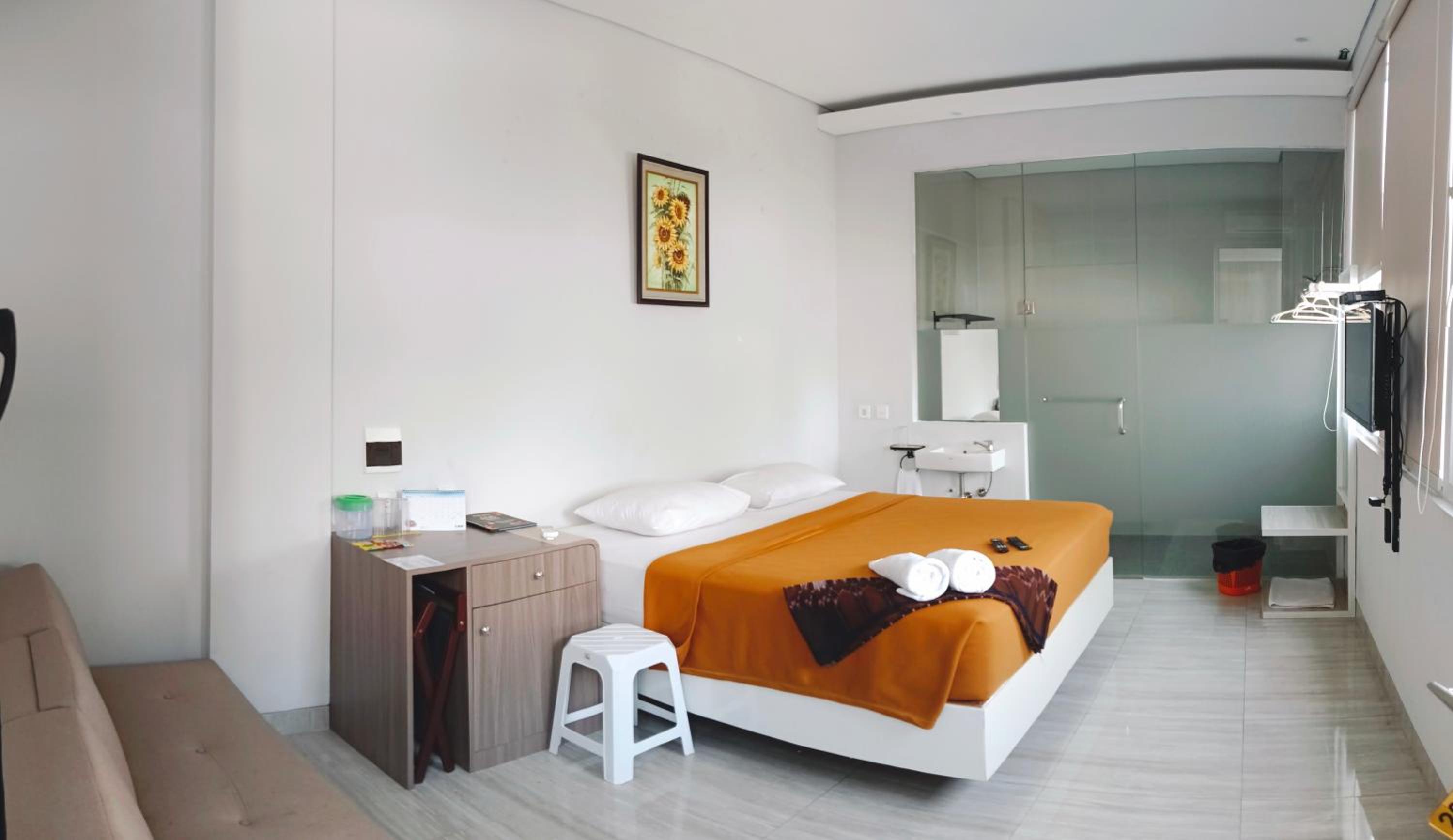 Deluxe Family Suite photo 2