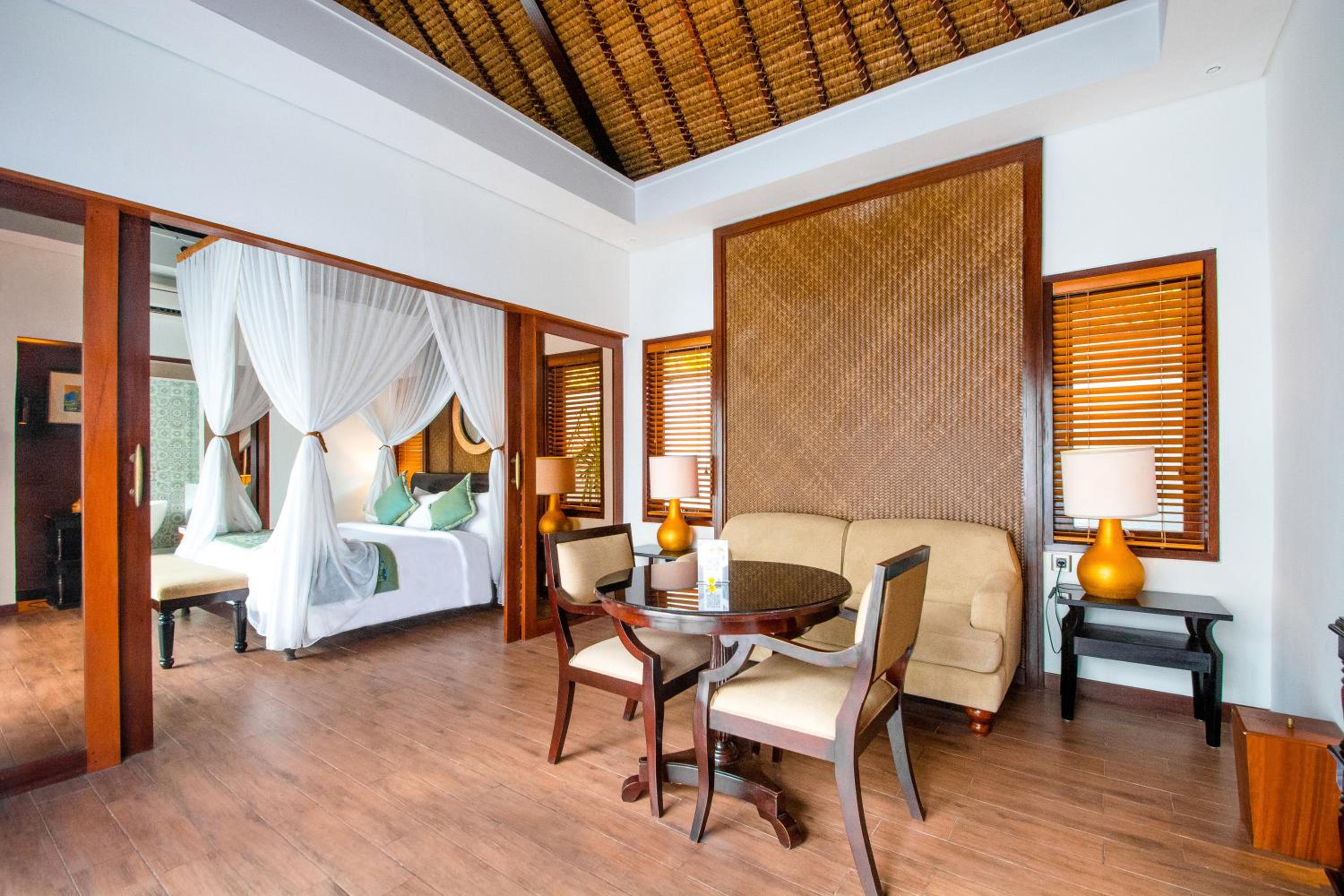 One Bedroom Grand Royal Pool Villa