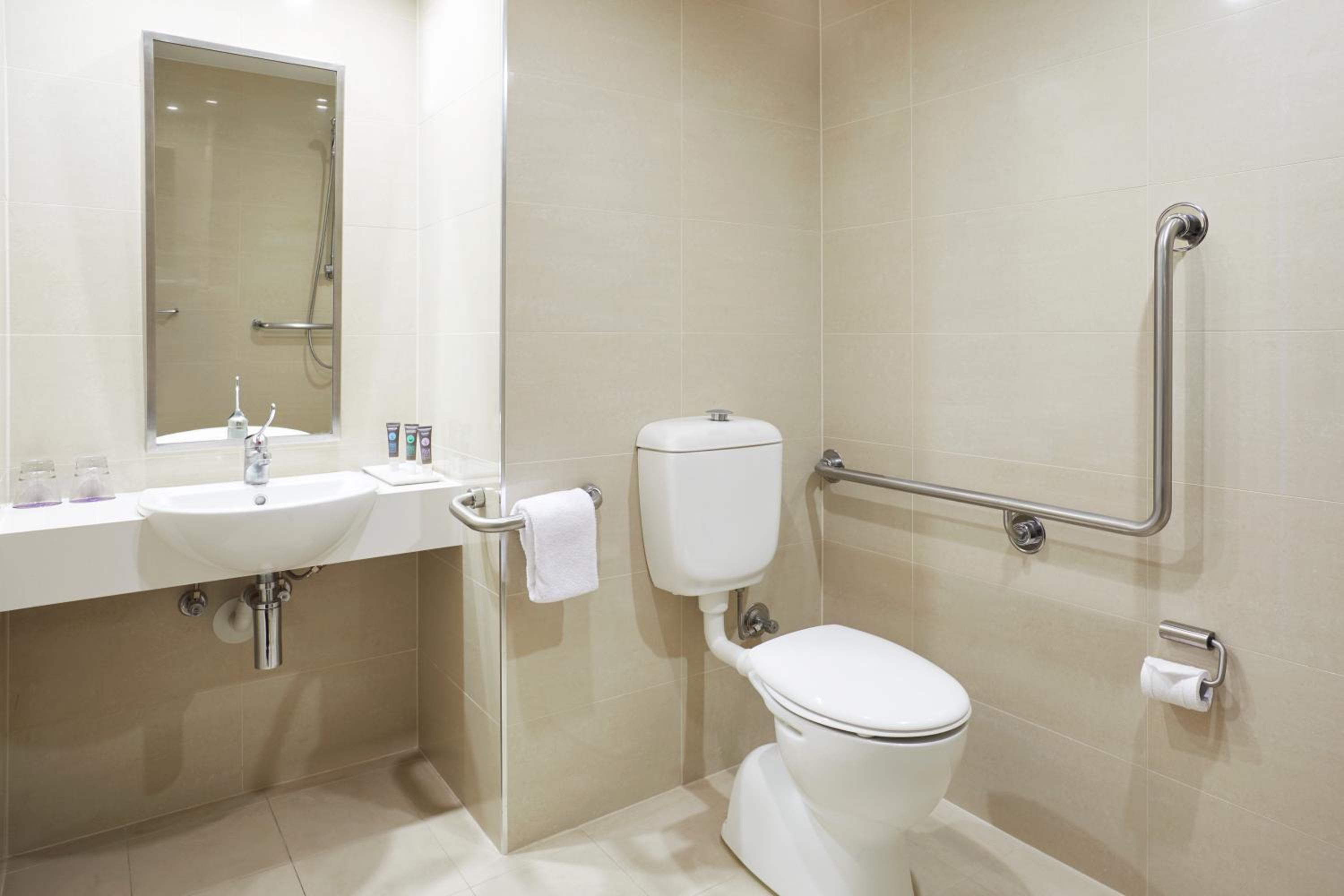 King Room - Mobility Accessible
