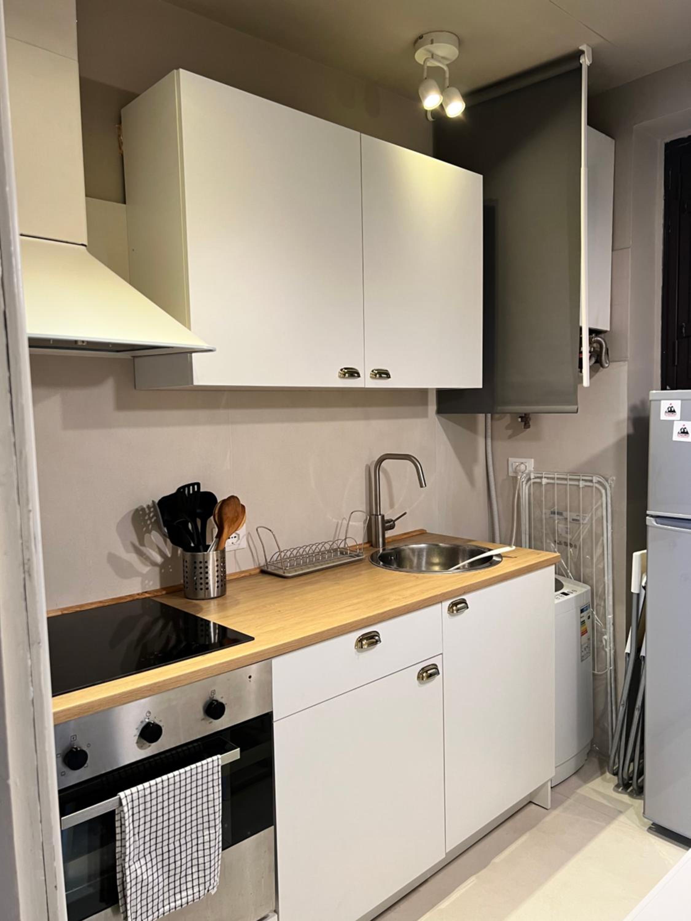 Studio Apartment - Photo 6