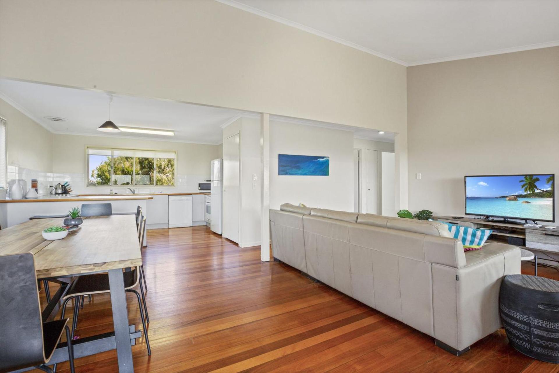Two-Bedroom House photo 3