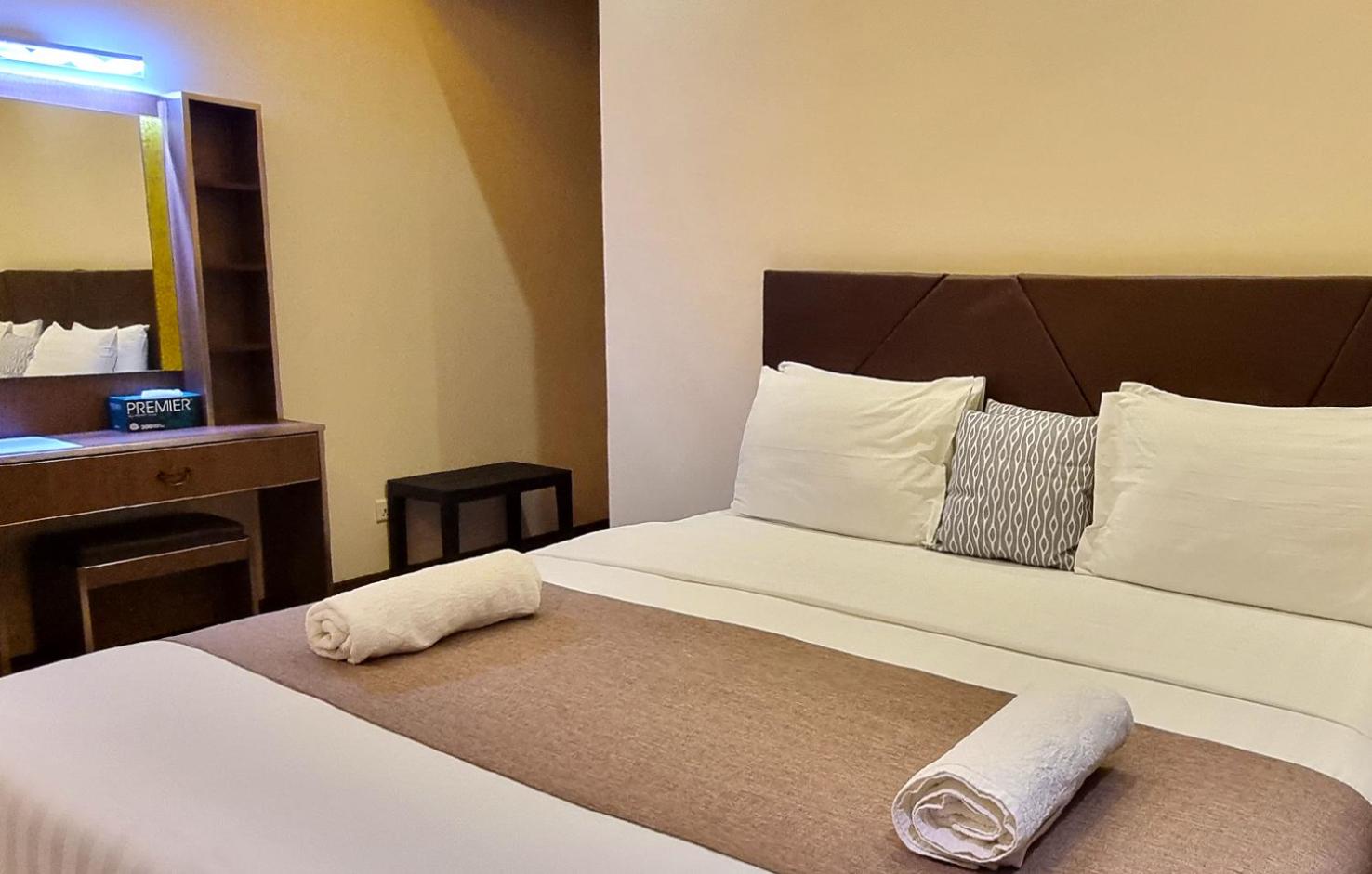 Deluxe Double Room - Photo 2