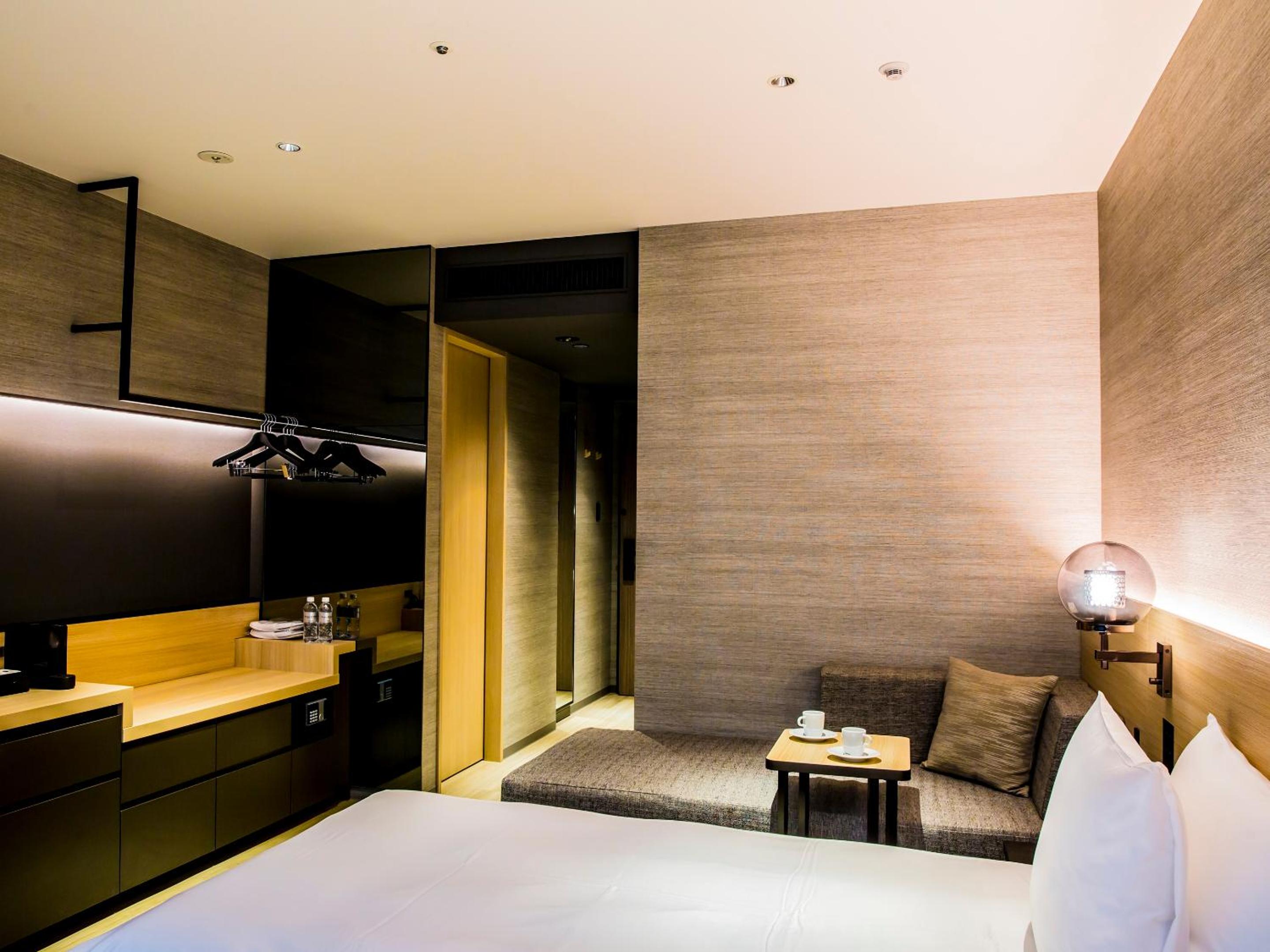 Deluxe Twin Room with Bathtub  - Photo 7