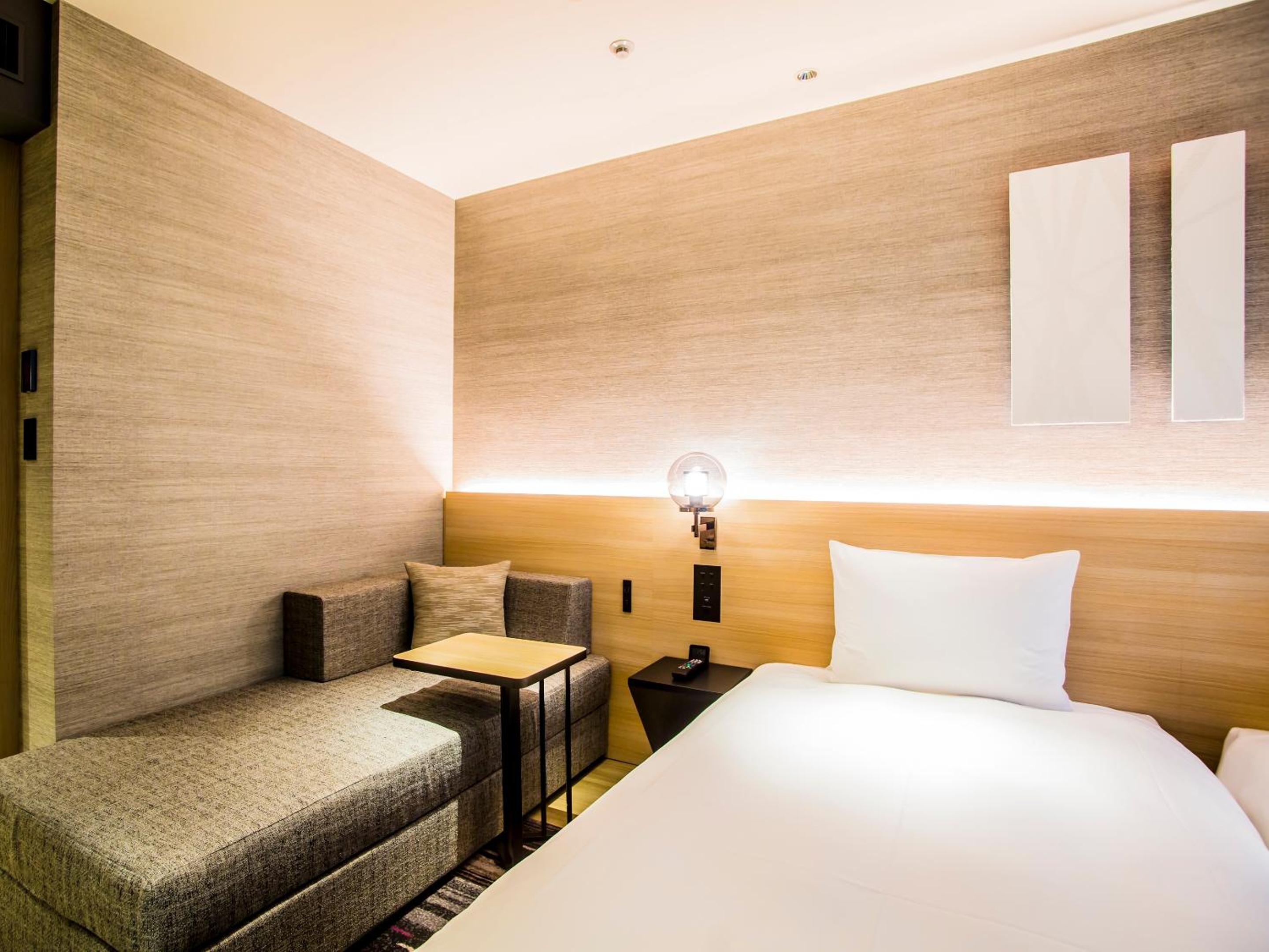 Deluxe Twin Room with Bathtub  - Photo 8