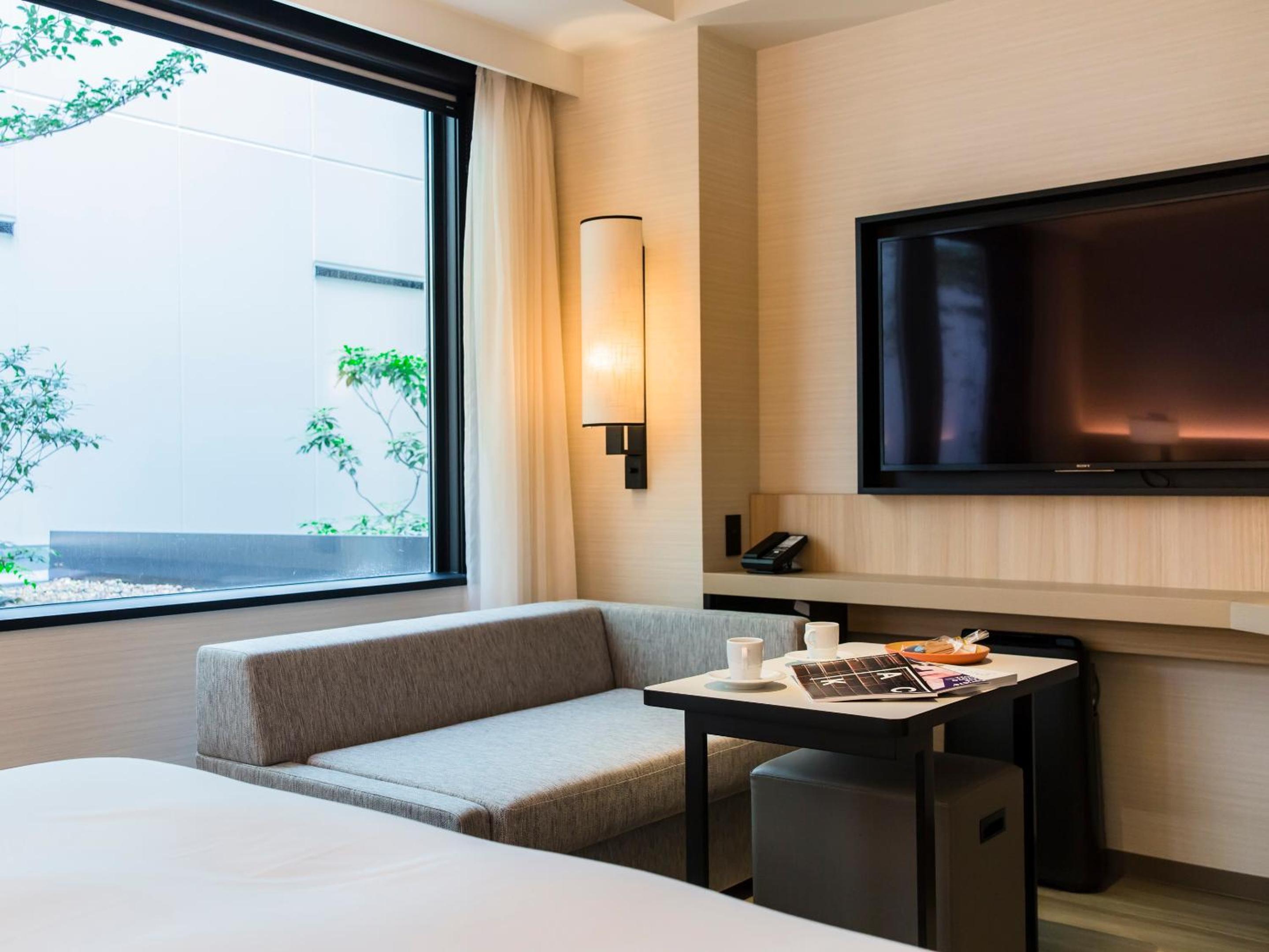 King Room with Garden View - Photo 3