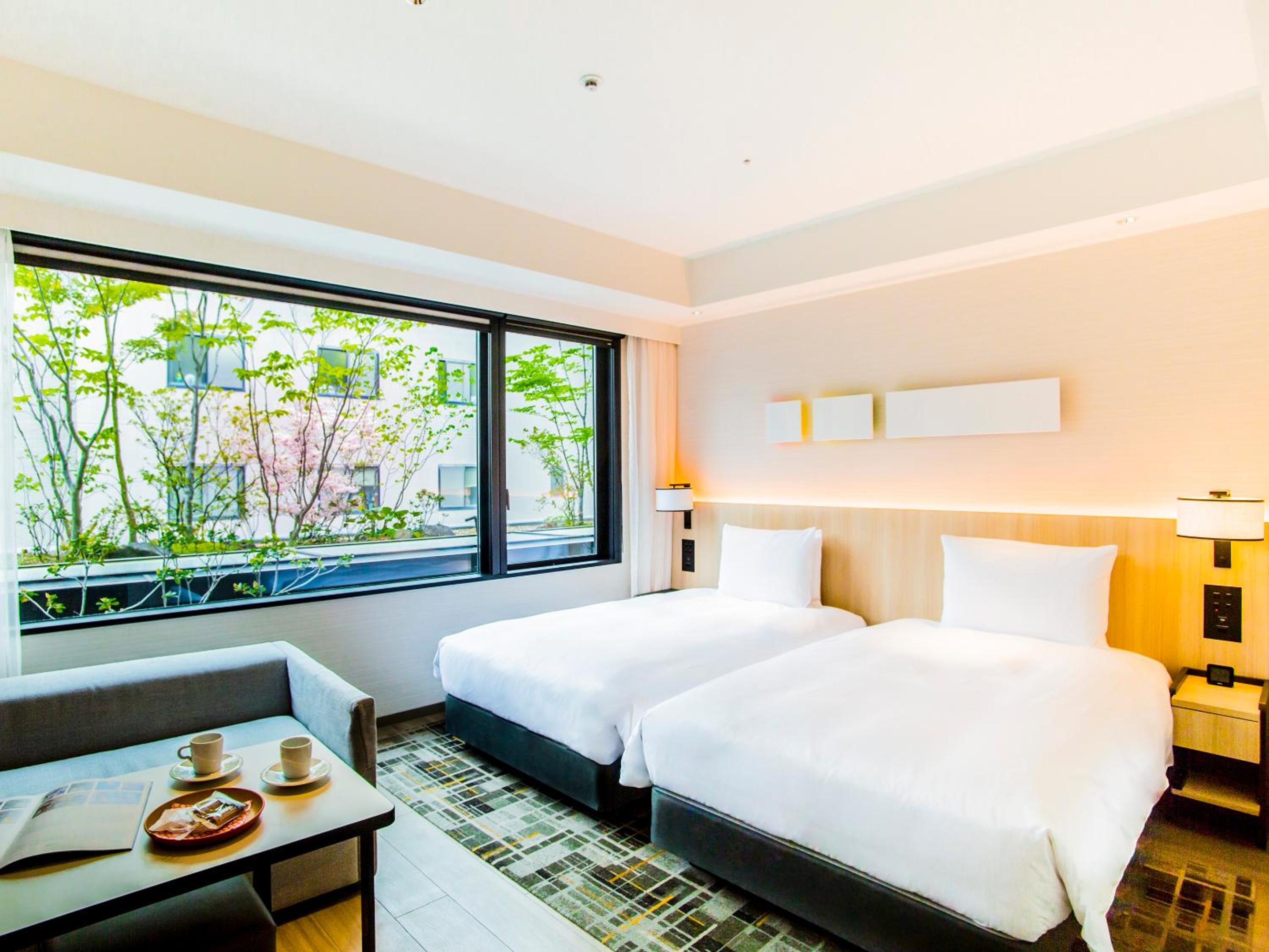 Twin Room with Bathtub - Garden View - Photo 11