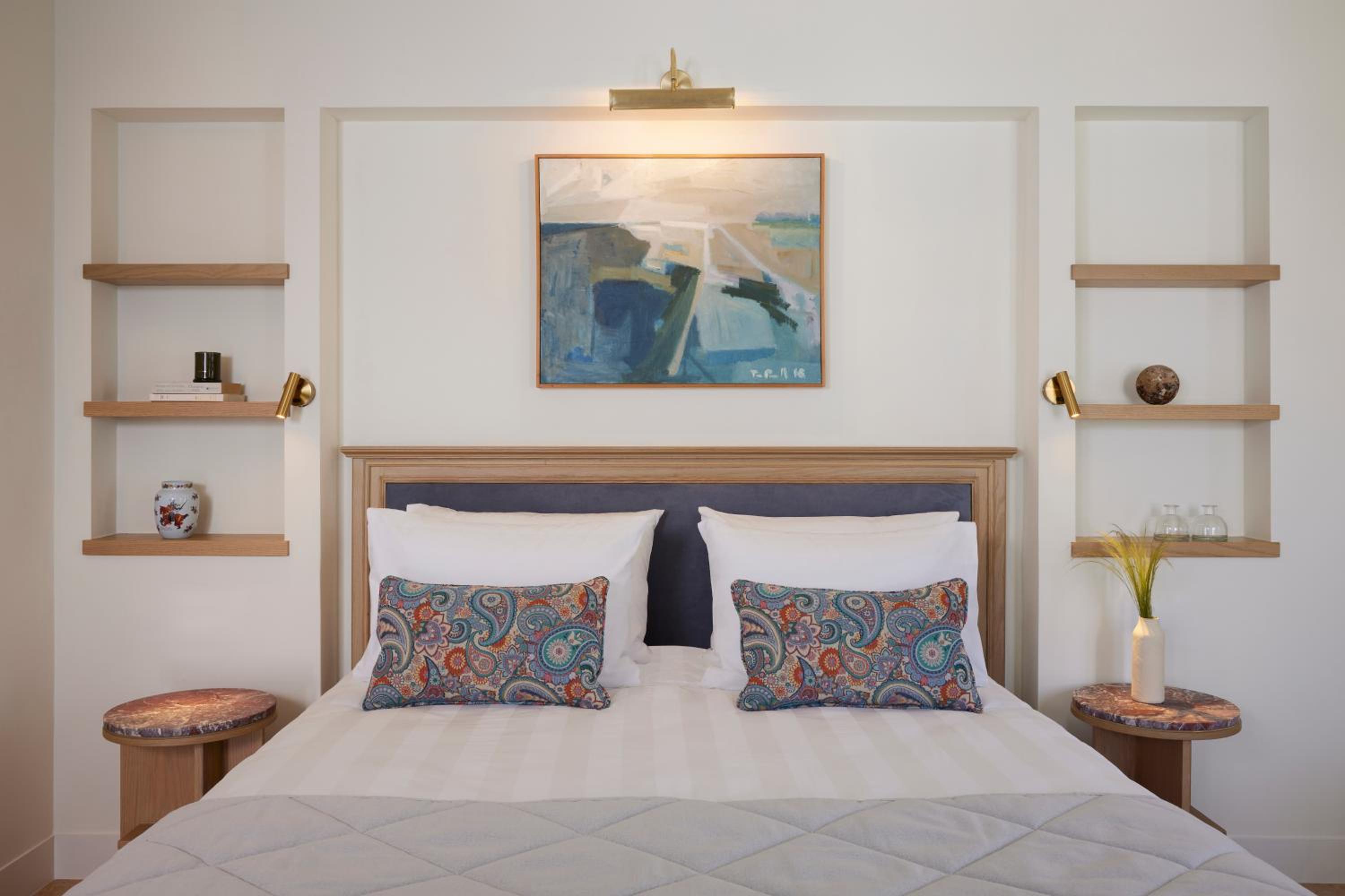 Deluxe King Suite