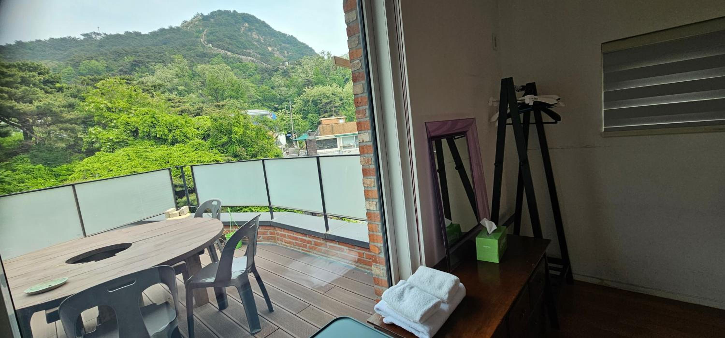 Double Room with Balcony - Photo 16